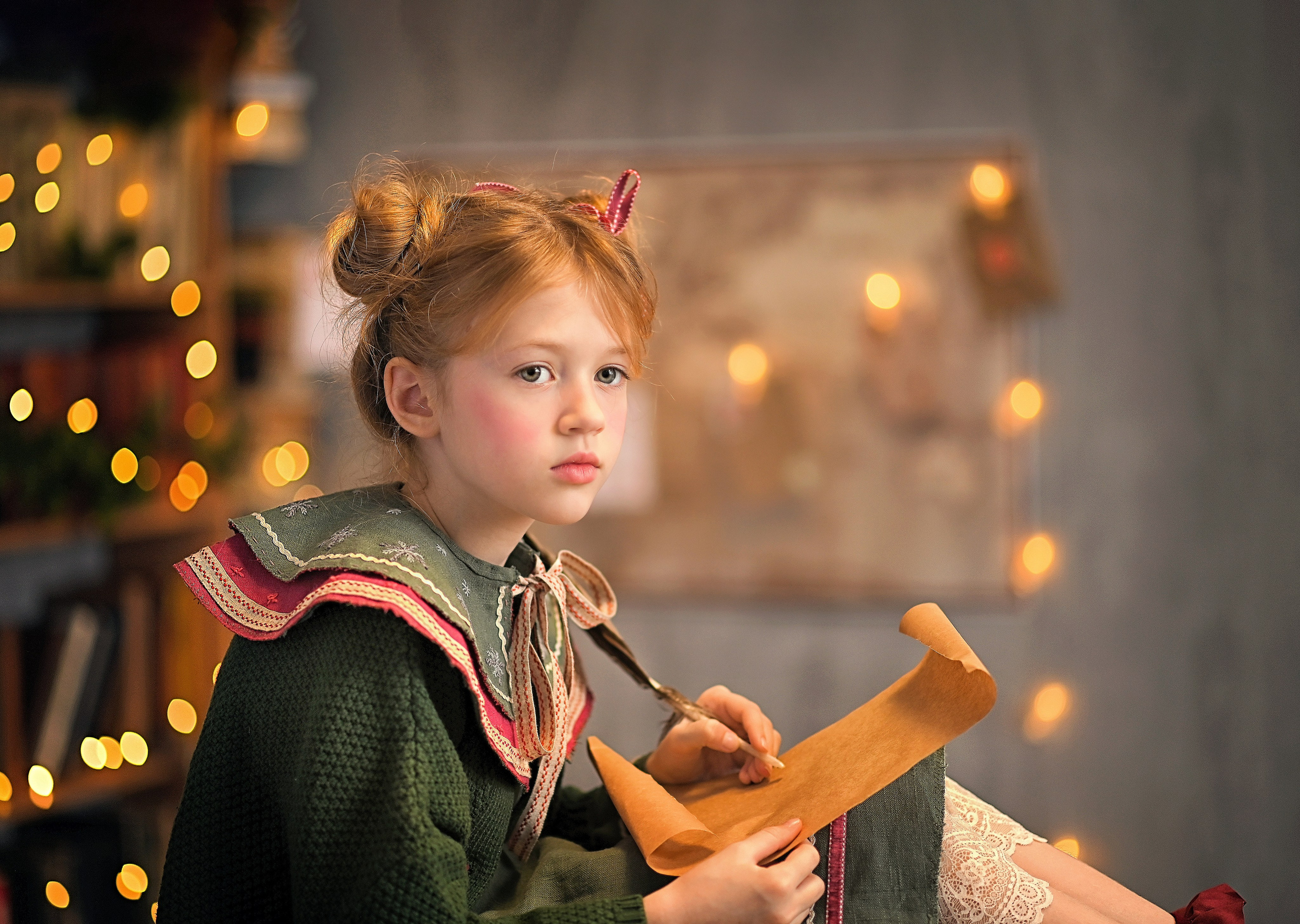 Добрые волшебники готовят новогодние подарки. Фотографы крещения/венчания  Красноярск Татьяна и Вячеслав Переваловы