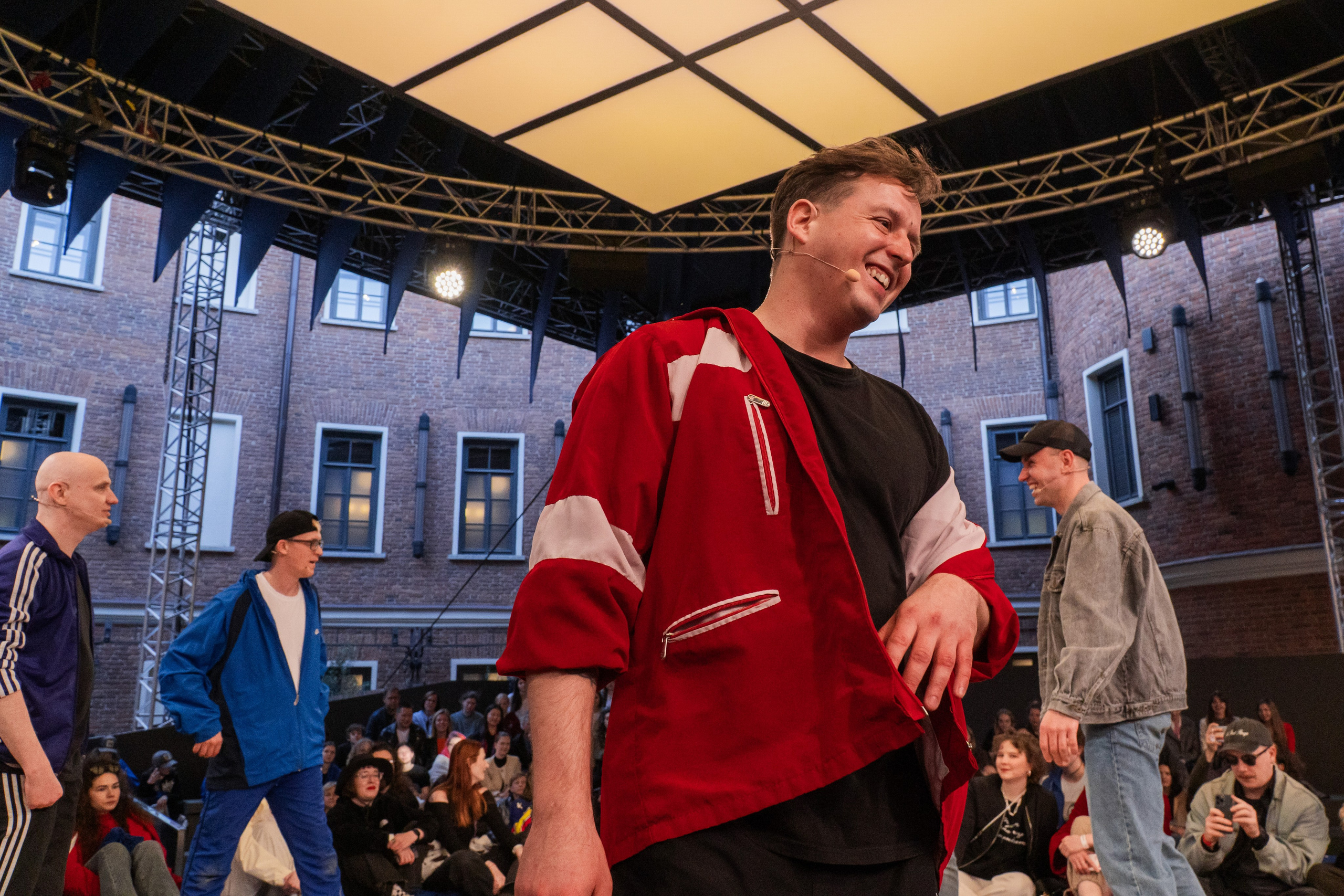 Квадрат: badtheatre. Фотограф в Санкт-Петербурге Авдотья Благовещенская