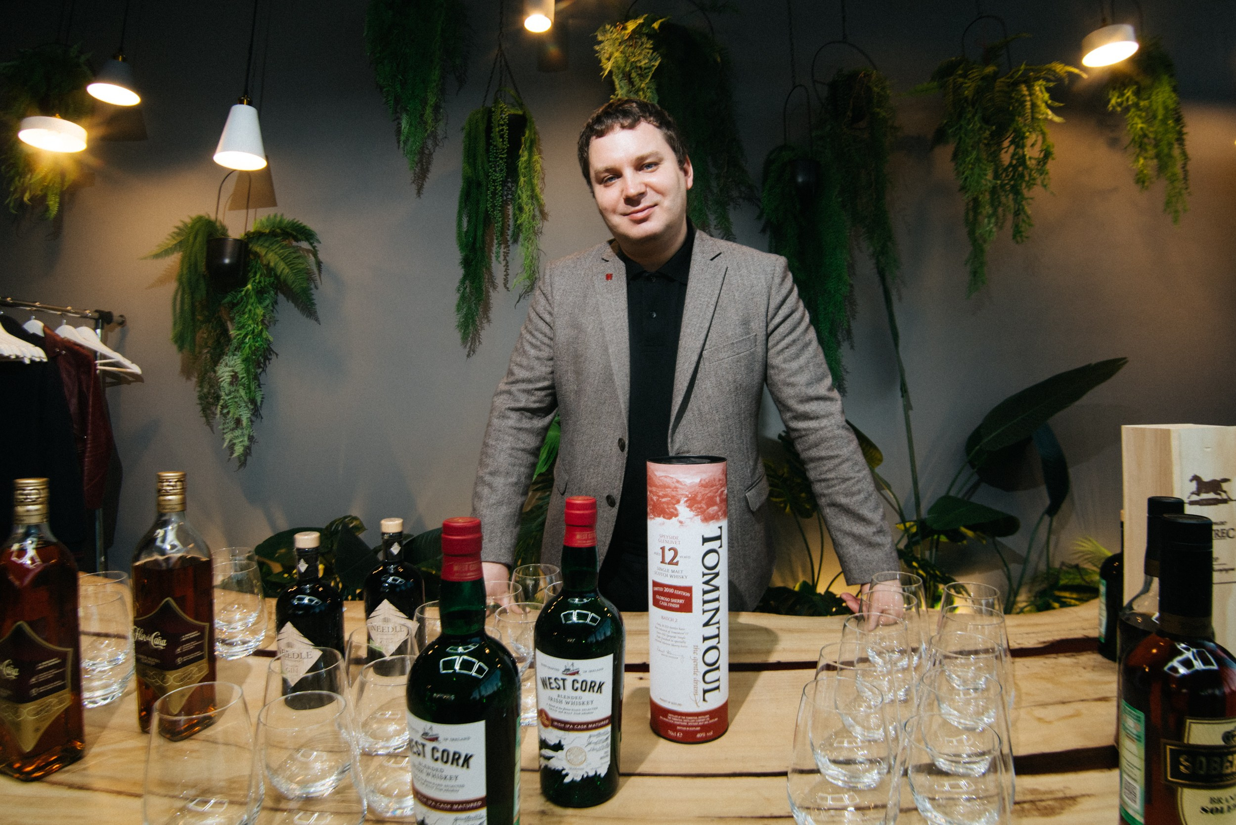 Винотека Dodici. Портретный и репортажной фотограф Алексей Волков. Москва, Оренбург