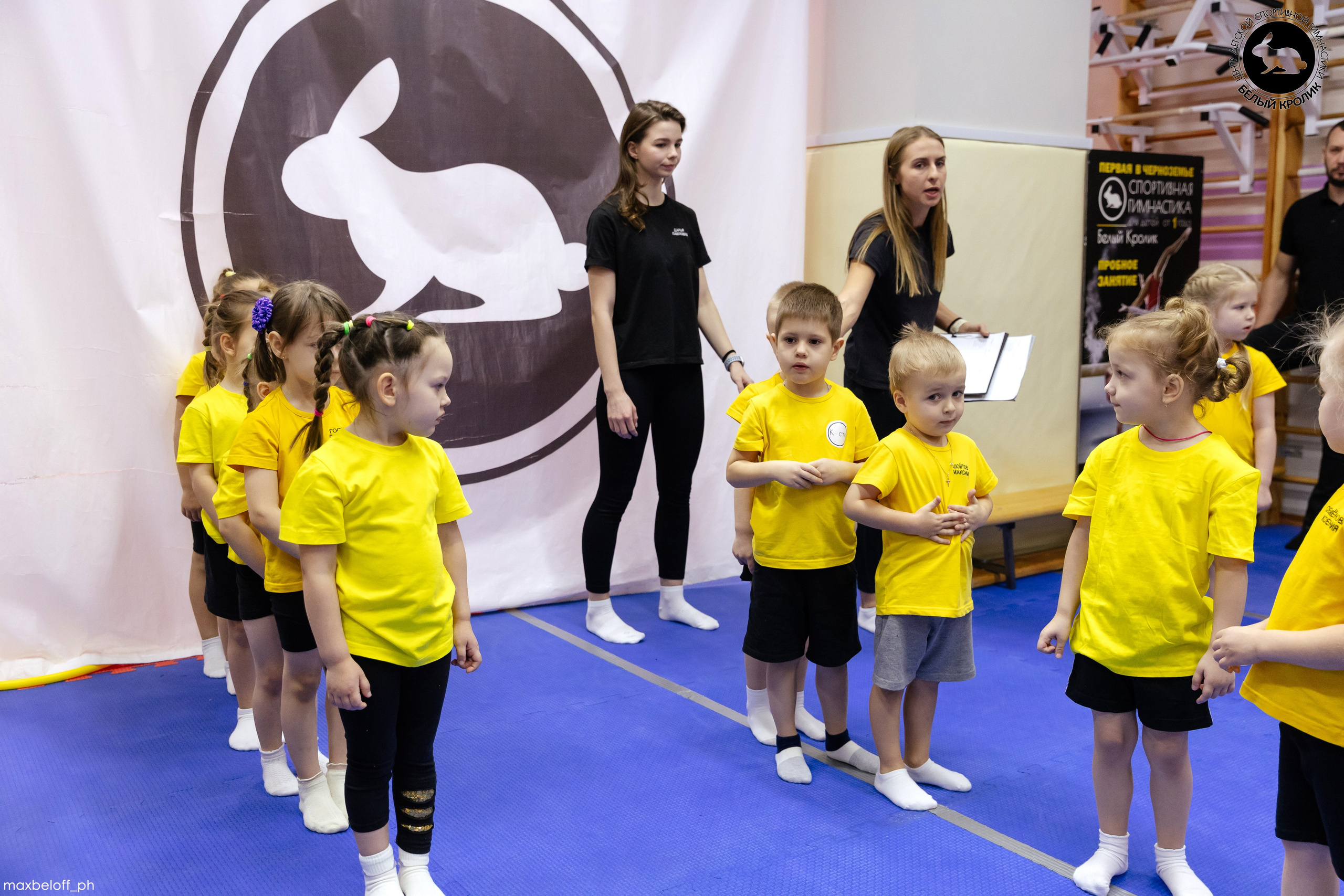 Белый кролик. Соревнования. Семейный фотограф — Макс Белогрудов