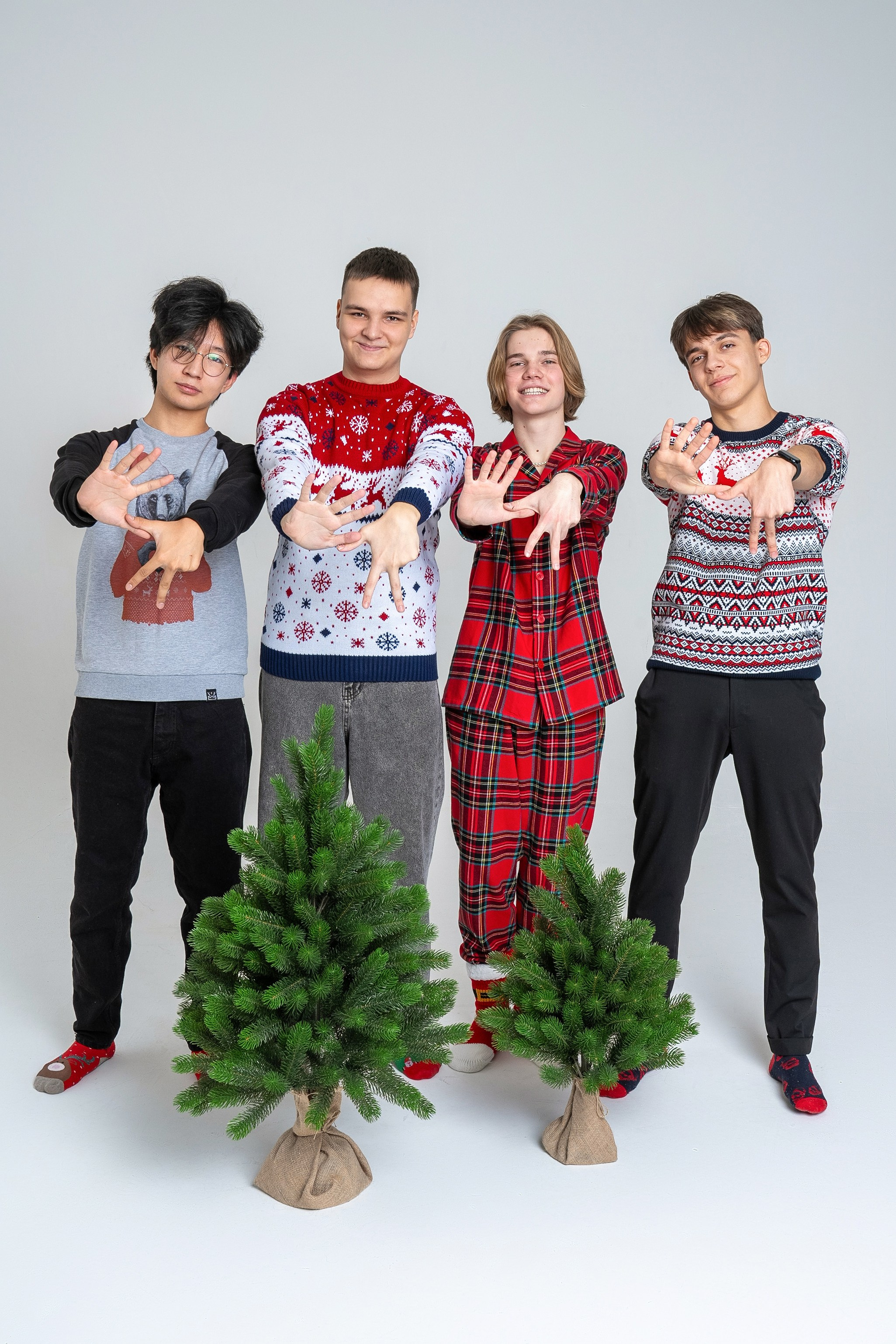 9 — 11 классы. Фотографы в г. Астрахань Сергей и Елена Бовтуновы