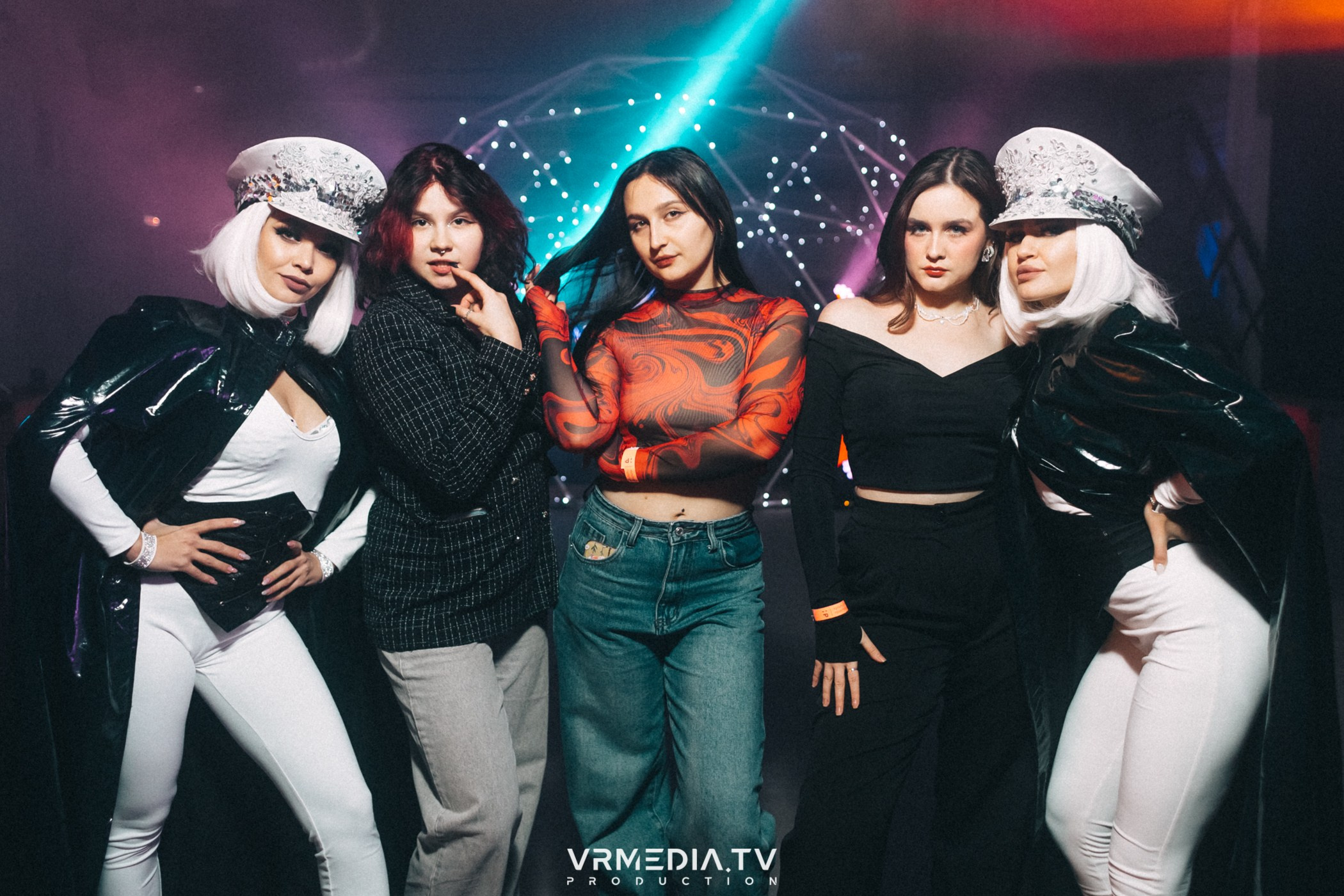 WEEKEND HALL в культурном пространстве «Редакция». Фотограф Кемерово | Сергей