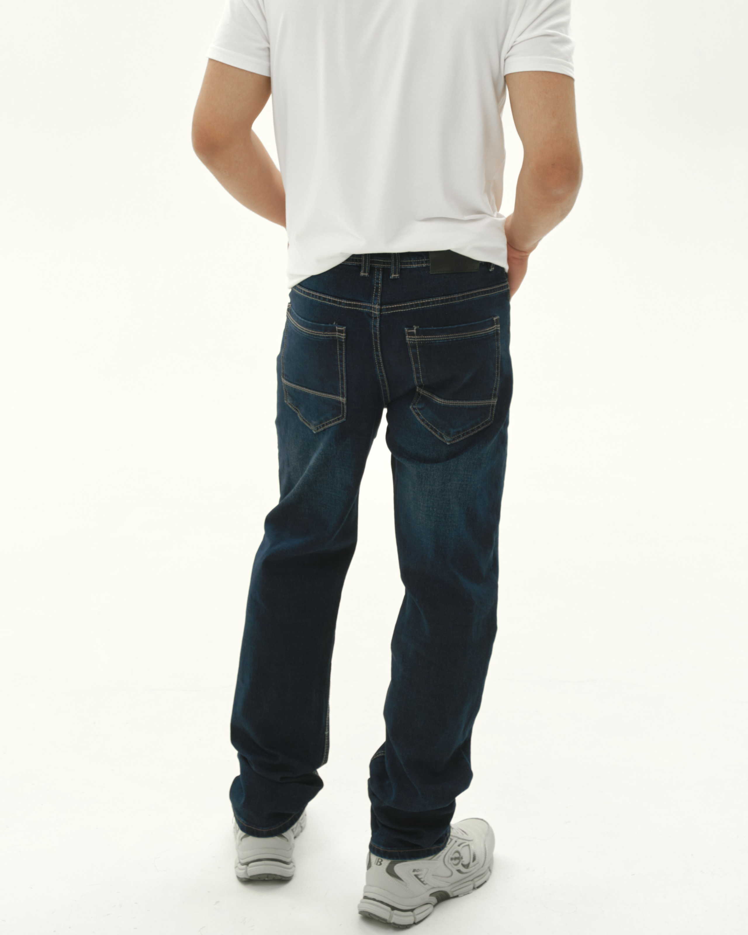 Съемка для маркетплейса, джинсы / фотоаппарат. Привет) Меня зовут Анита и я фотограф из Сургута