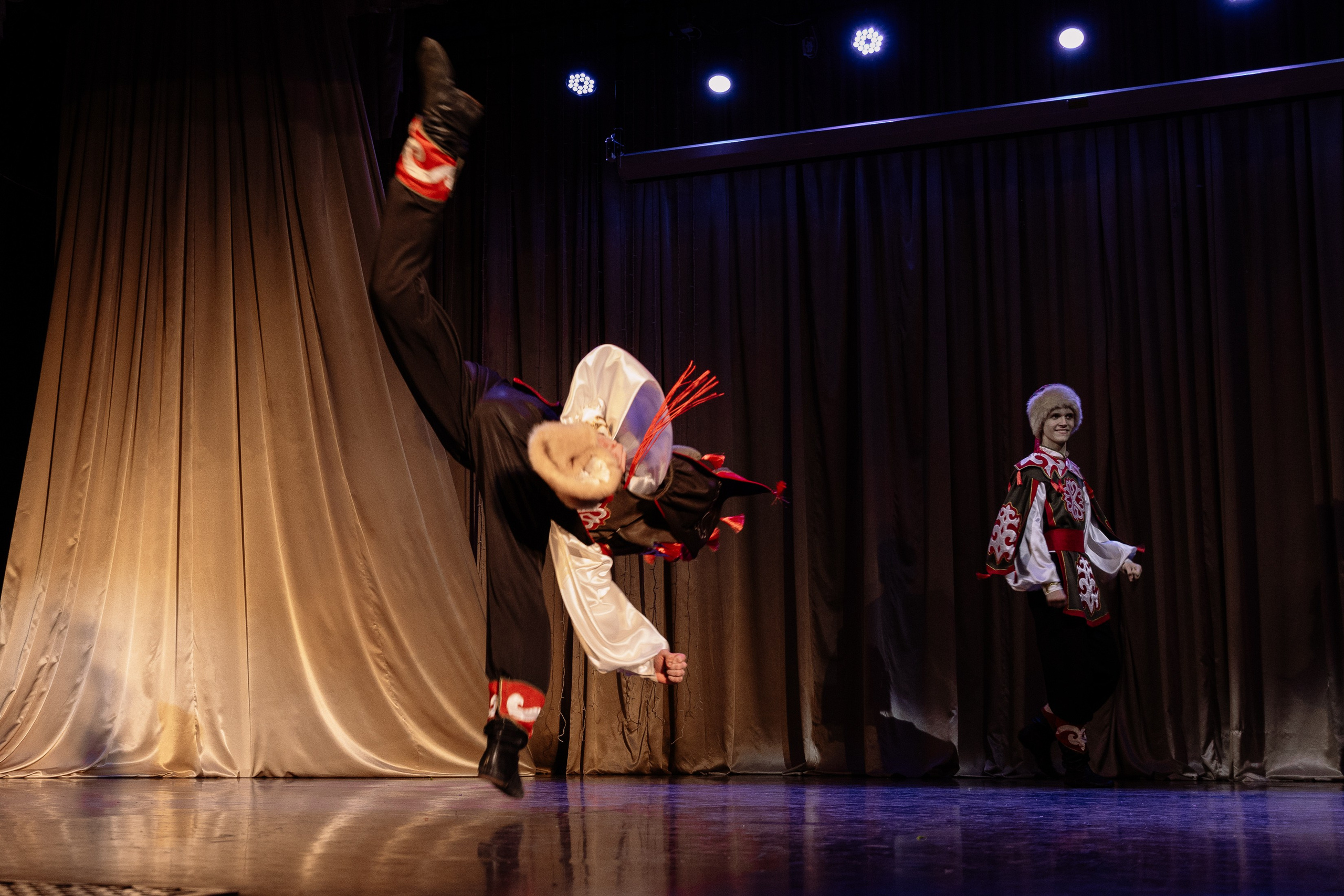 Сибирские узоры ДК Ефремова. Фотограф Юлия Мальцева