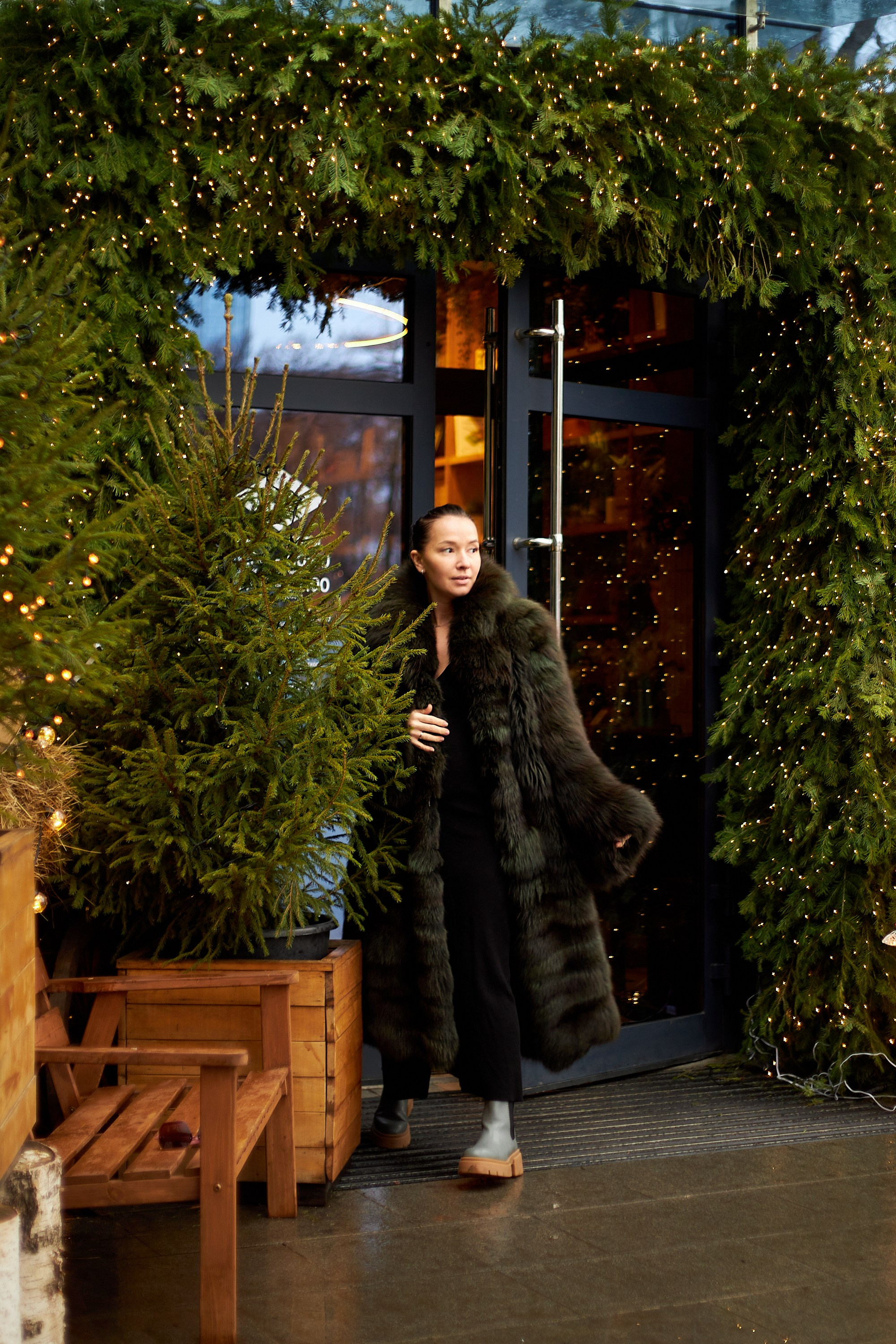 Фотограф портреты Екатеринбург индивидуальная фотосессия мужской женский портрет Екб заказать фотосет студия цена прогулочная съемка фото. Фотограф Екатеринбург Анастасия Жерновская | Маркетплейсы и нейрофото