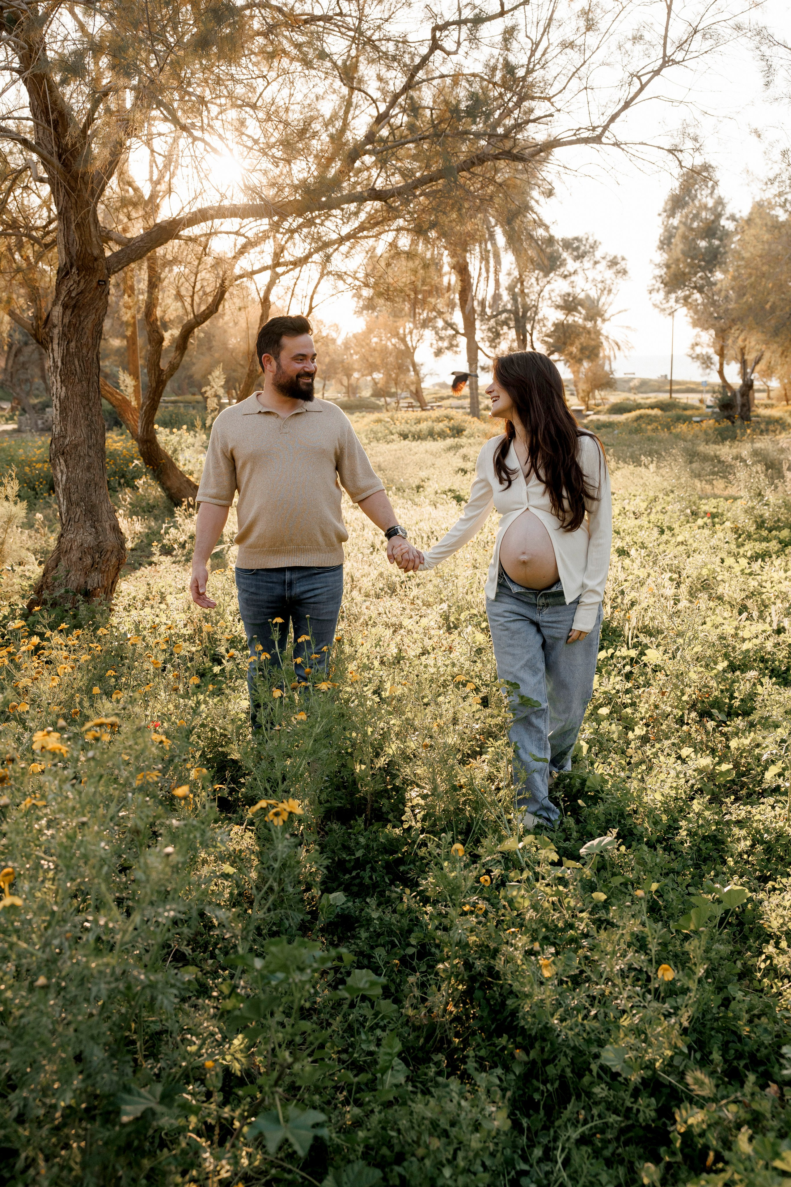 Pregnancy photoshoot (home/park/beach). Главная