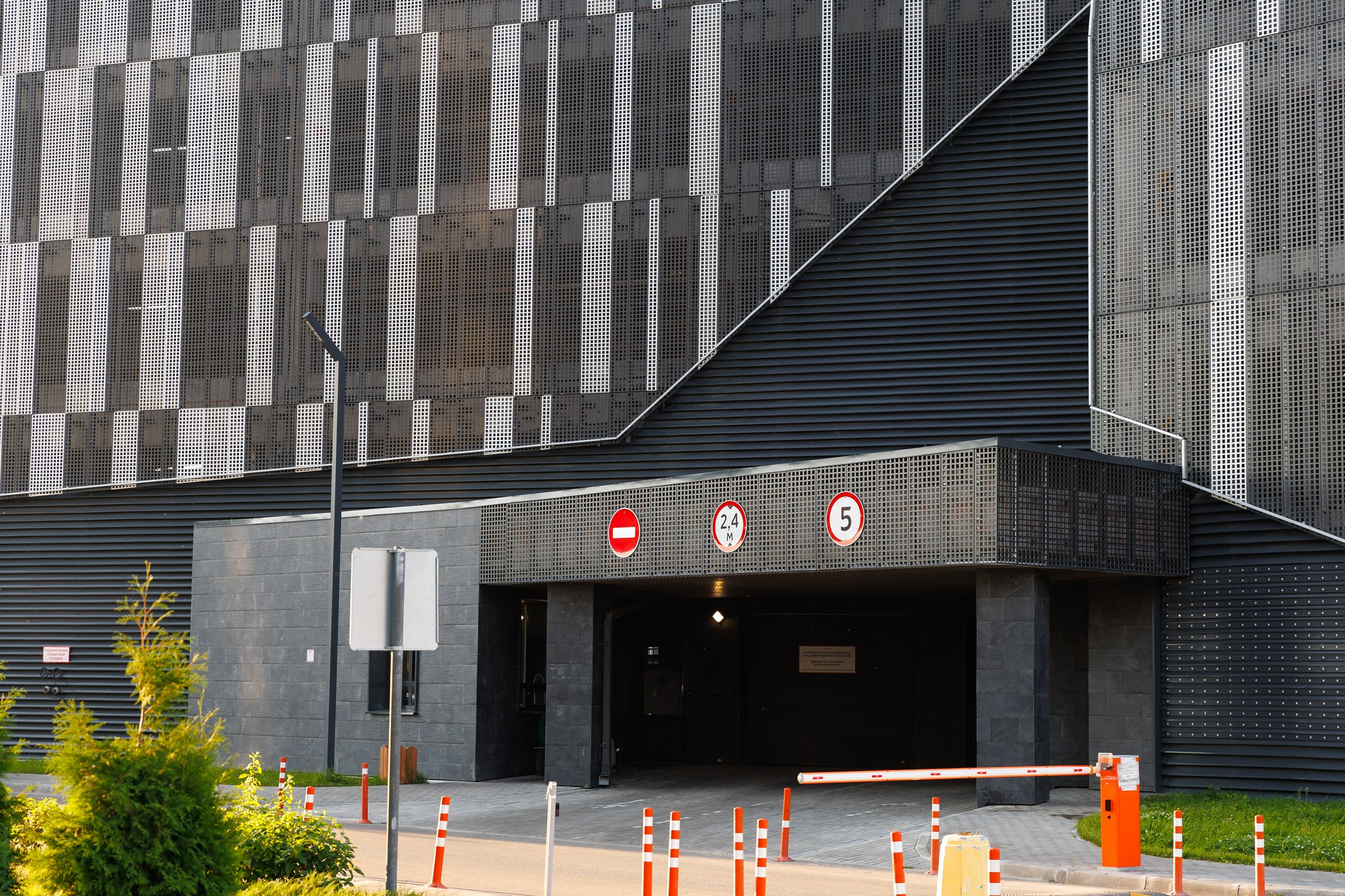 Парковка. Нонский Руслан, фотограф Казань. Архитектурная и интерьерная съемка, работаю по всей России