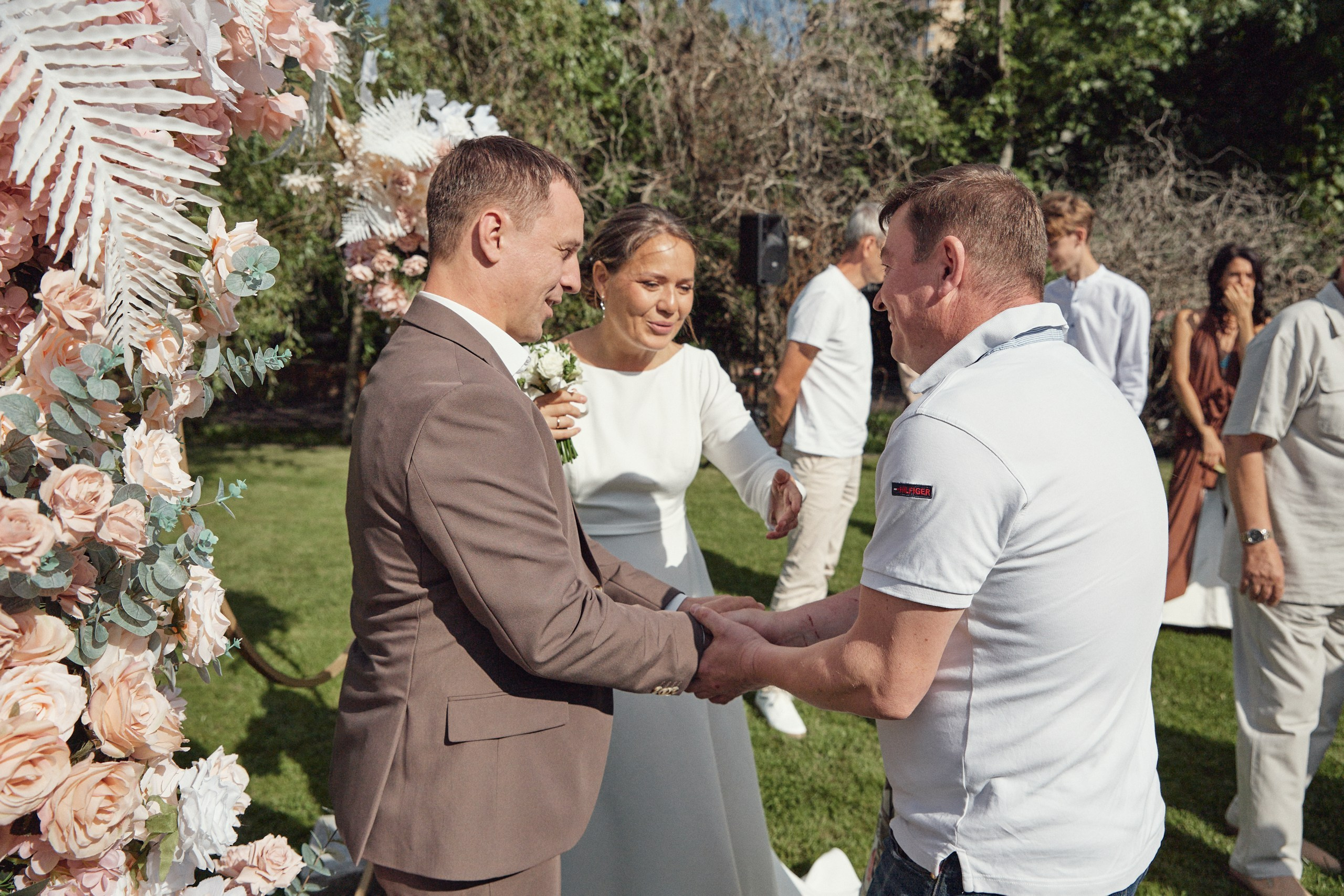 Счастье здесь. Свадебный фотограф Антон Артюшин. Работаю в Нижнем Новгороде и Москве