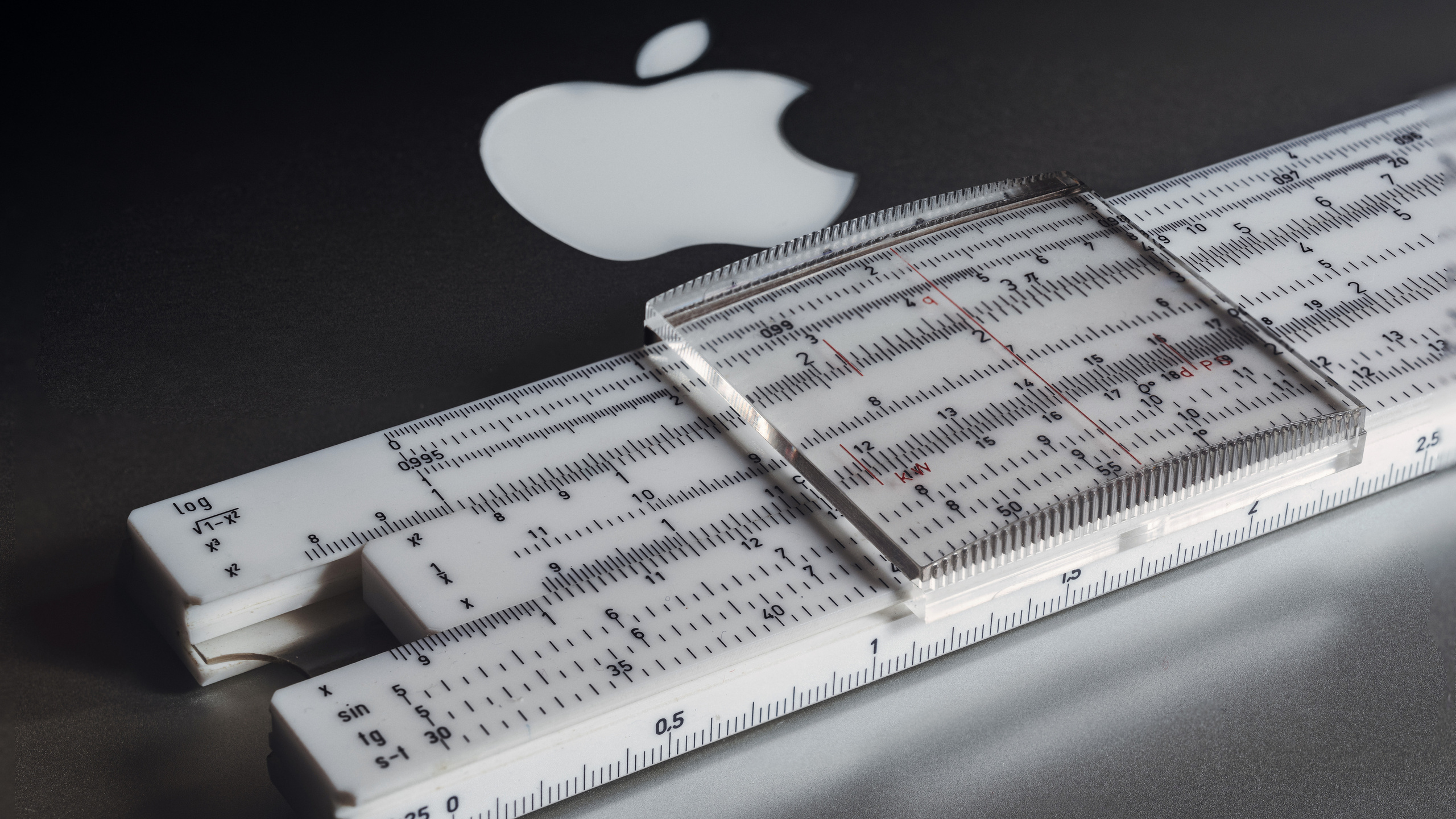 Логарифмическая линейка и компьютер Мак