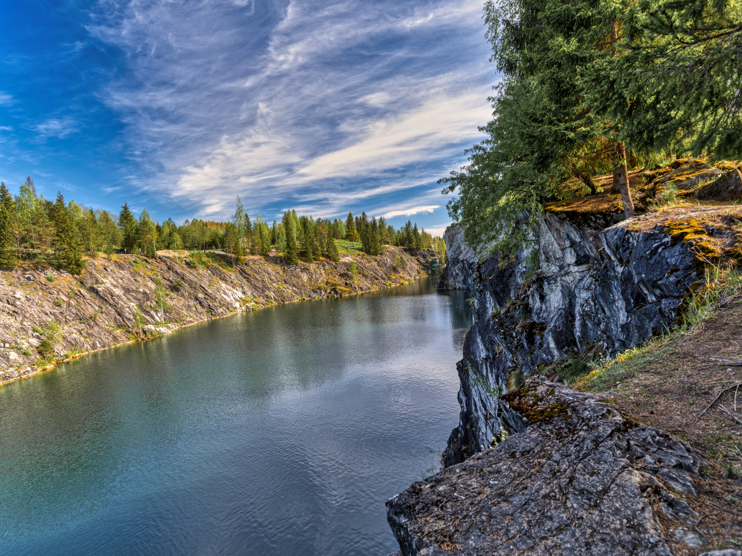 Карелия. Мраморные озера Рускеала