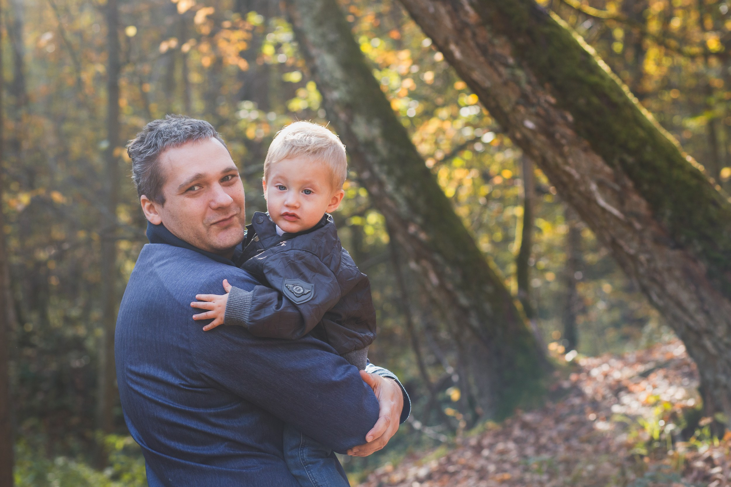 Семейная фотопрогулка в осеннем лесу. Семейный и школьный фотограф в Москве Анна Ткач