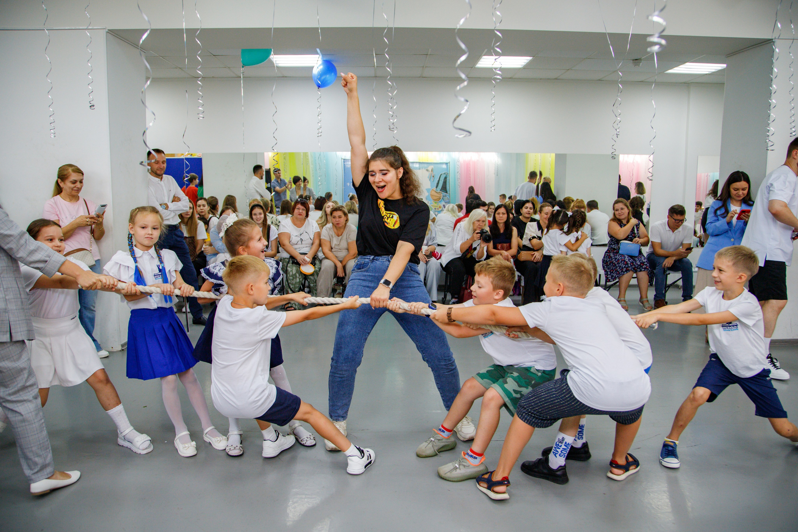 Репортажная съемка праздника знаний в школе. Семейный и школьный фотограф в Москве Анна Ткач