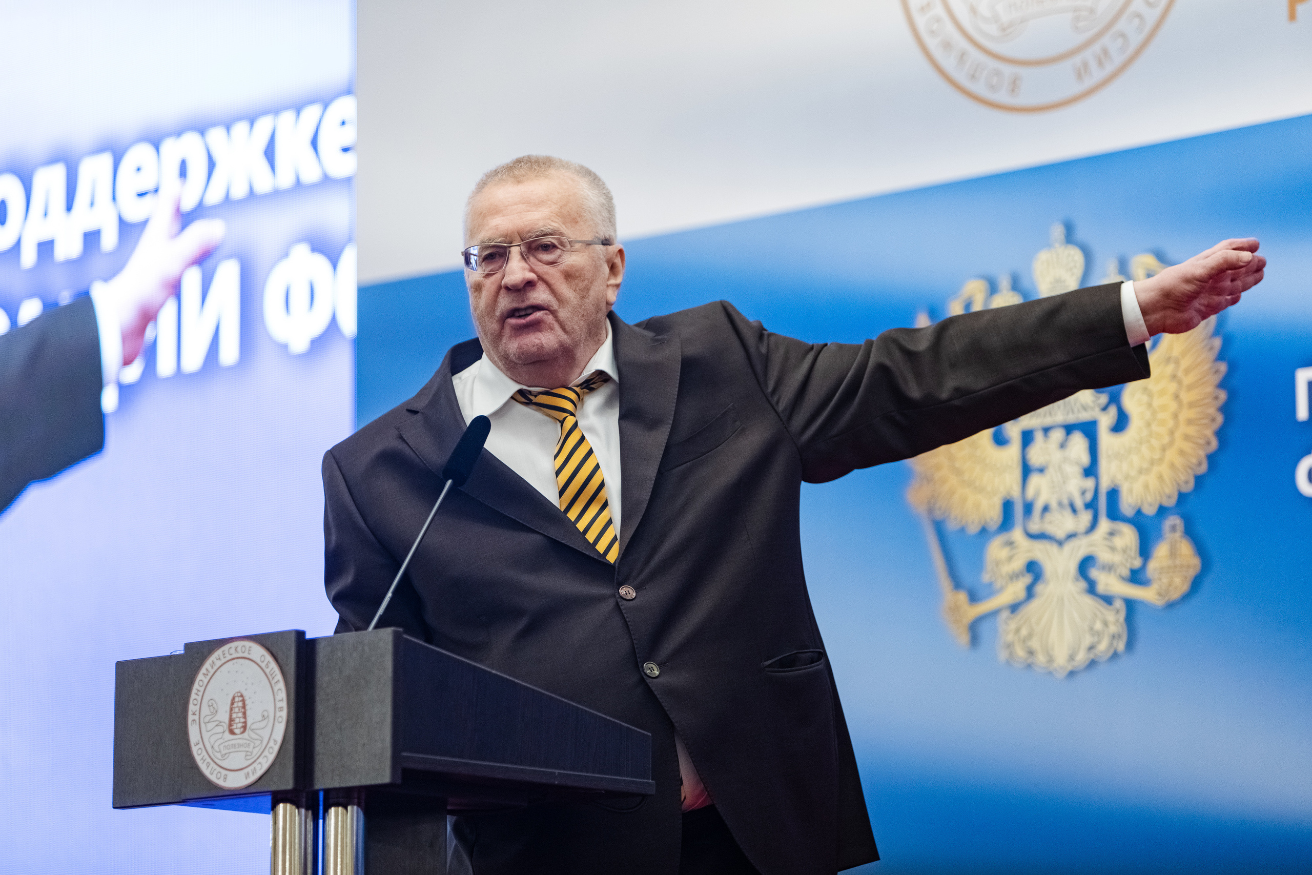 Всероссийское экономическое собрание «День экономиста». Свадебный репортажный фотограф в Москве