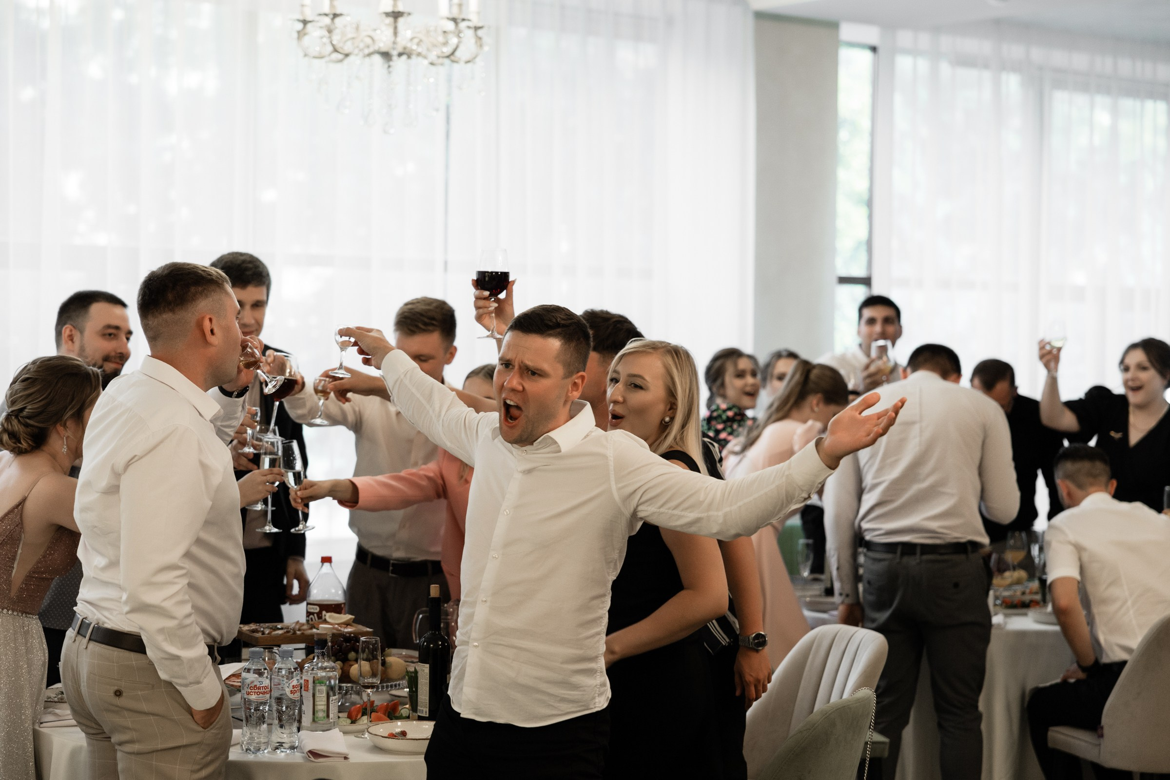 Свадебная фотосессия в театре. Свадебный фотограф в Воронеже Куколев Илья