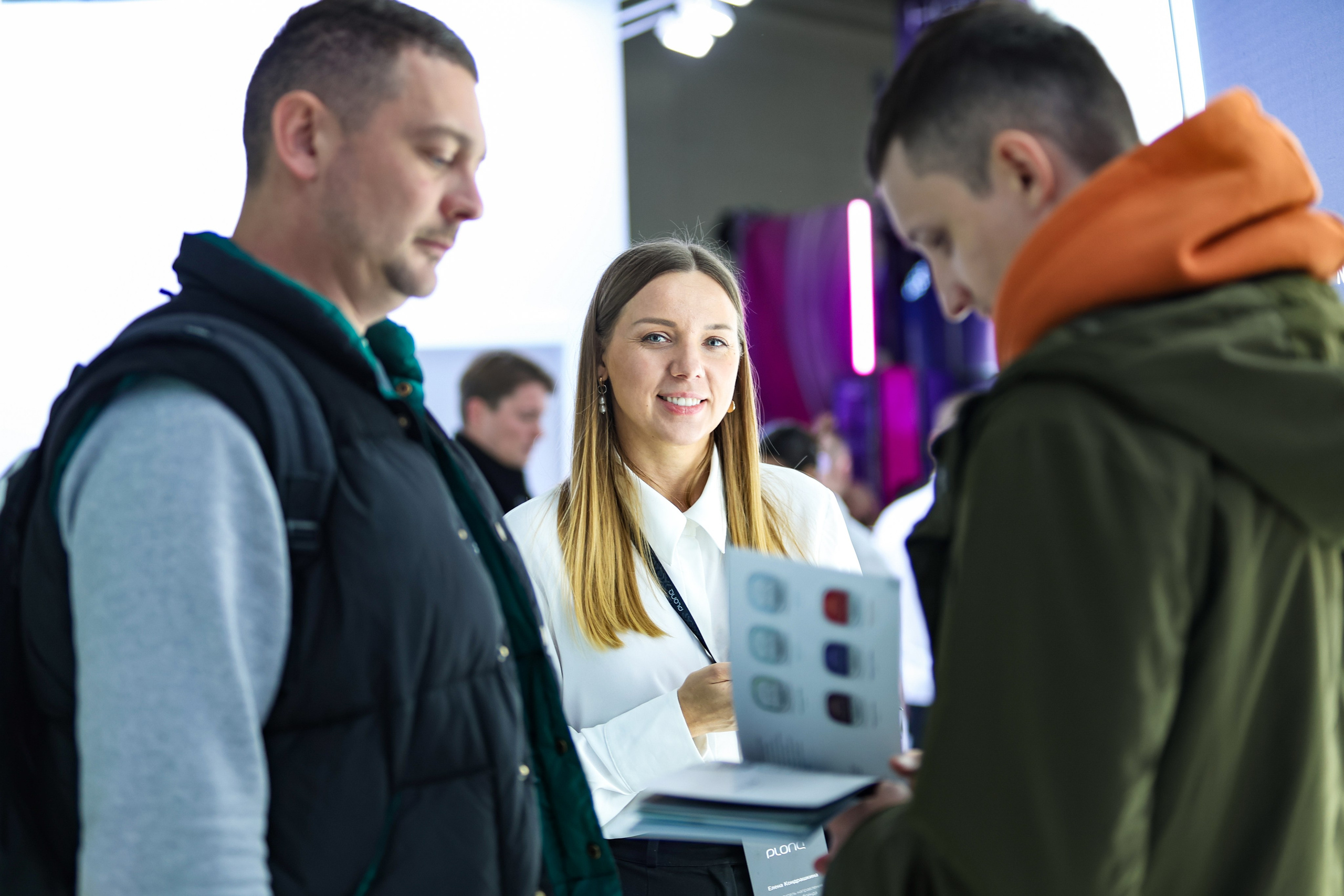 Стенд PLONQ на Vape Club Show. Фотограф Дарья Попова