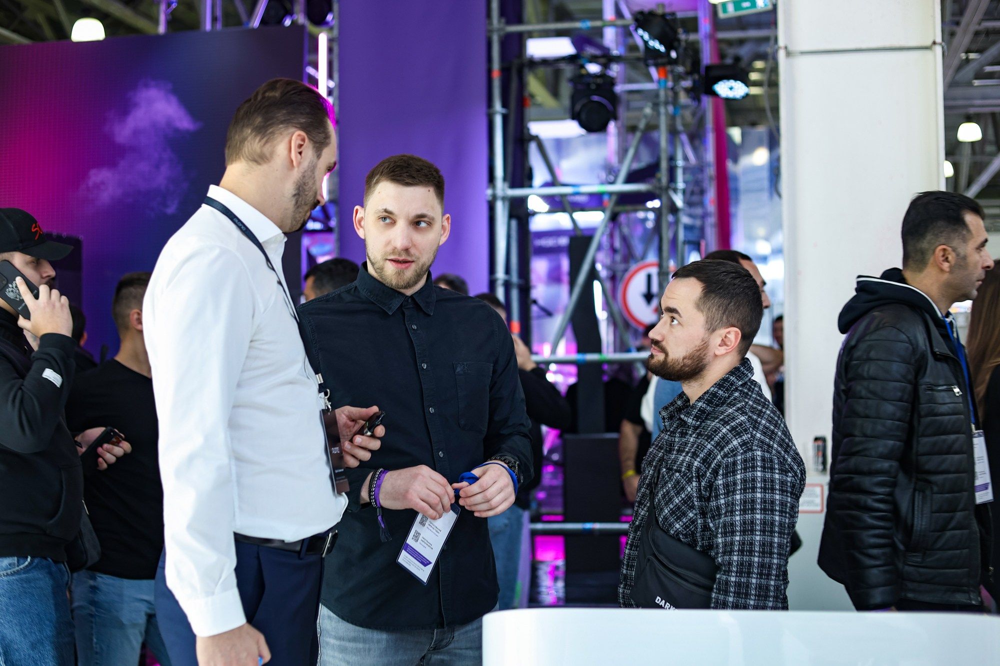 Стенд PLONQ на Vape Club Show. Фотограф Дарья Попова