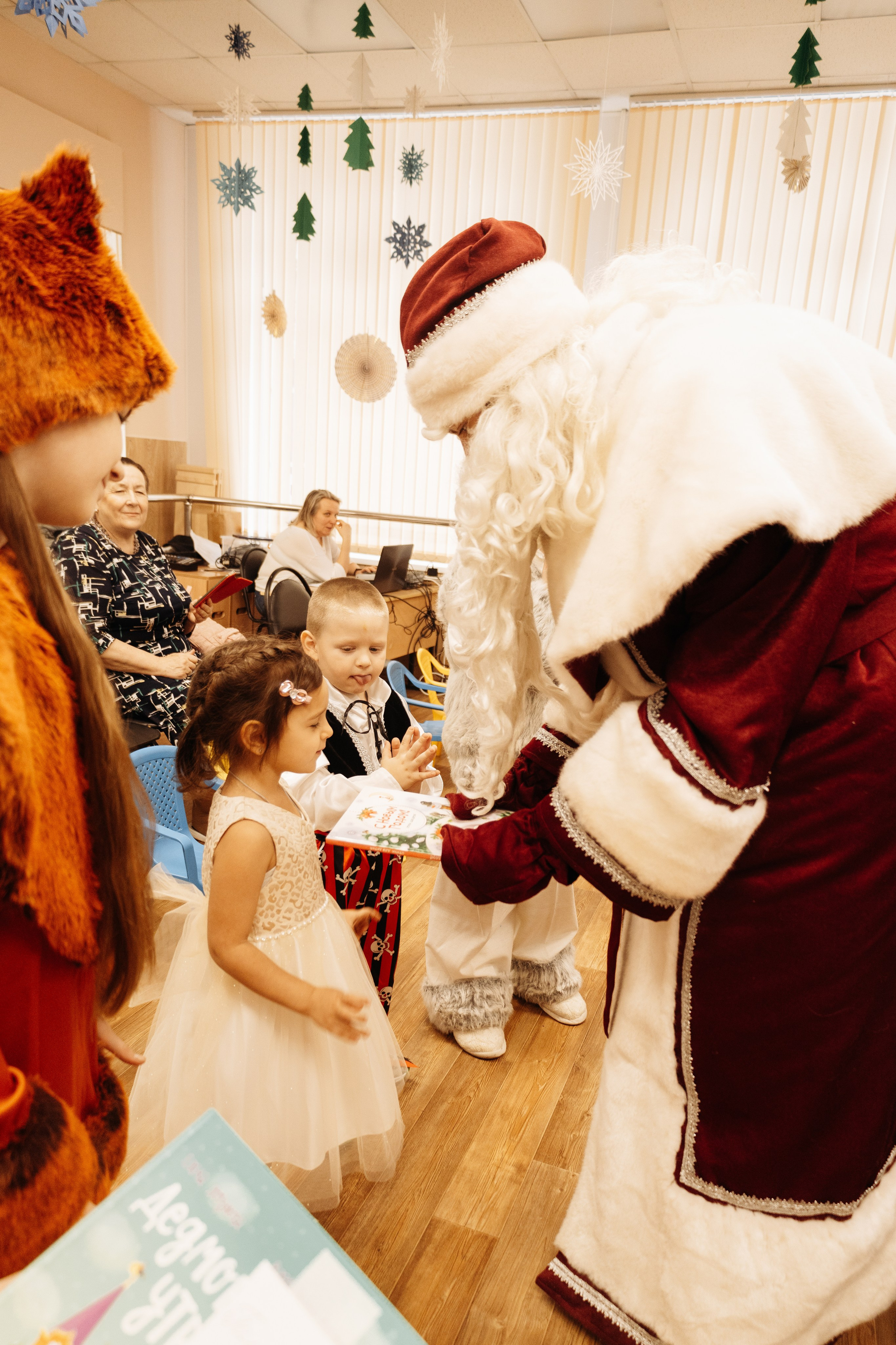 Новогодние Елки 2024 в ДЦ «Феникс». Семейный фотограф в Рязани и Рязанской области