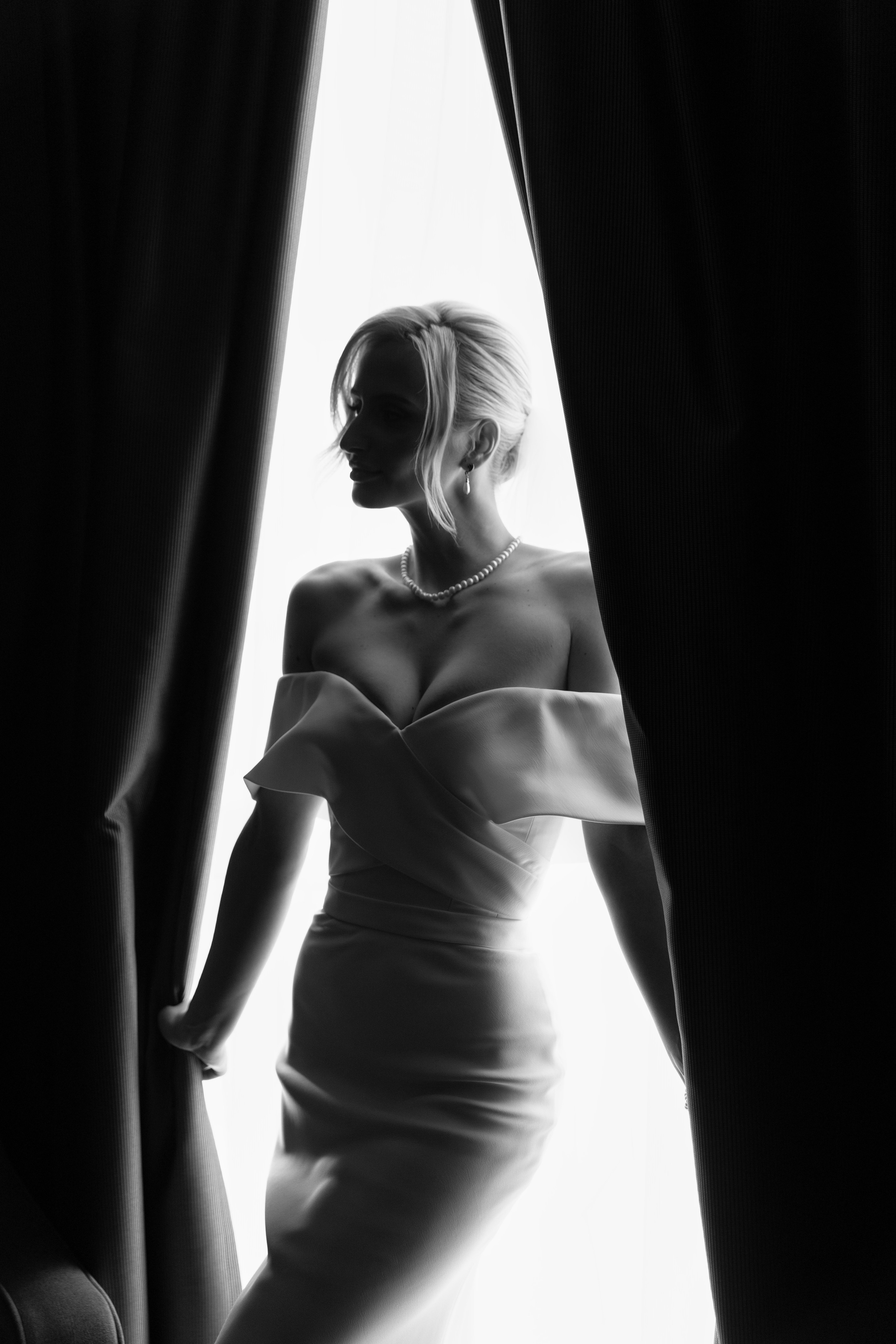 Свадебная фотосессия в Soluxe Hotel и роспись в Савеловском ЗАГСе. Свадебный фотограф в Москве Полина Лелетко