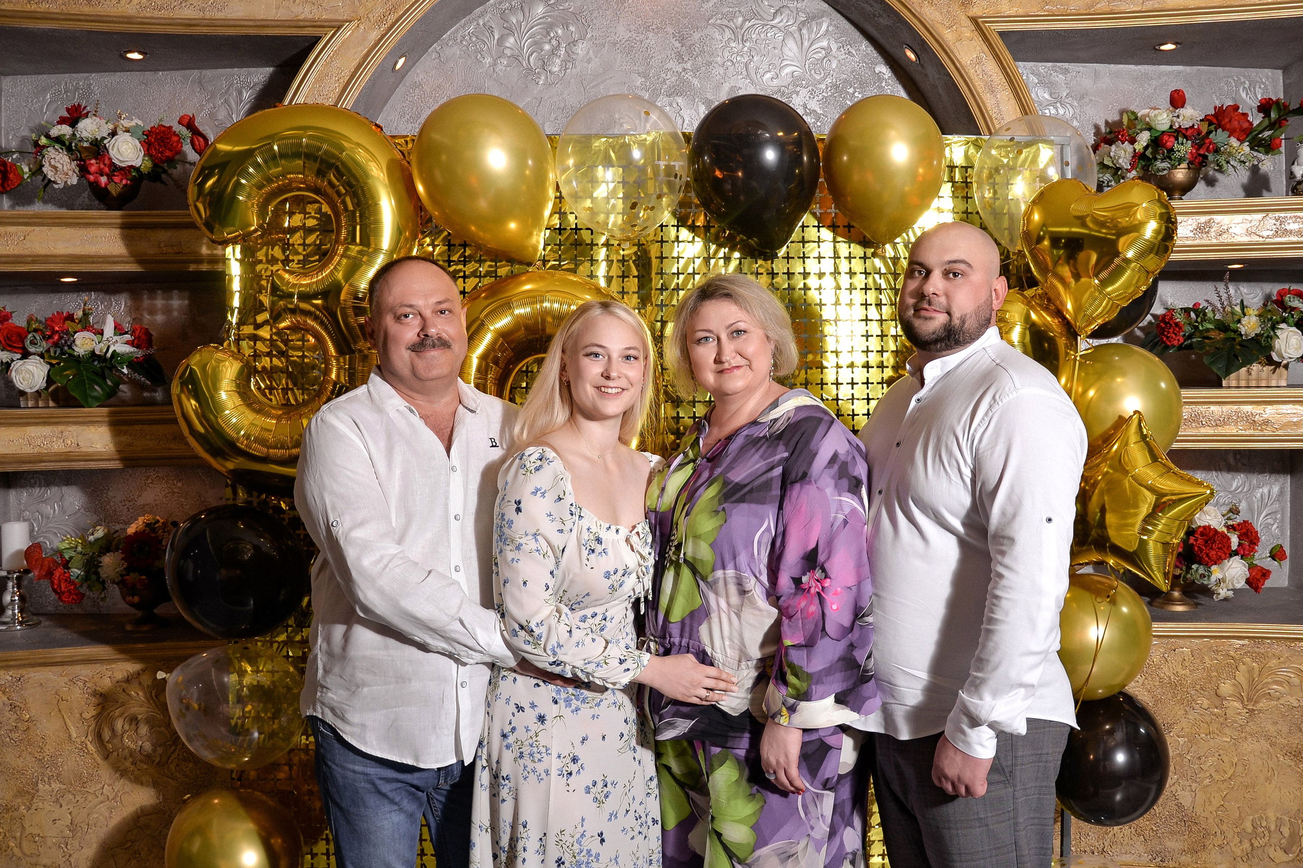 ДР Александр, ресторан Парадиз (в ретуши). Семейный и свадебный фотограф Галина Абакумова, фотосессии в Белгороде