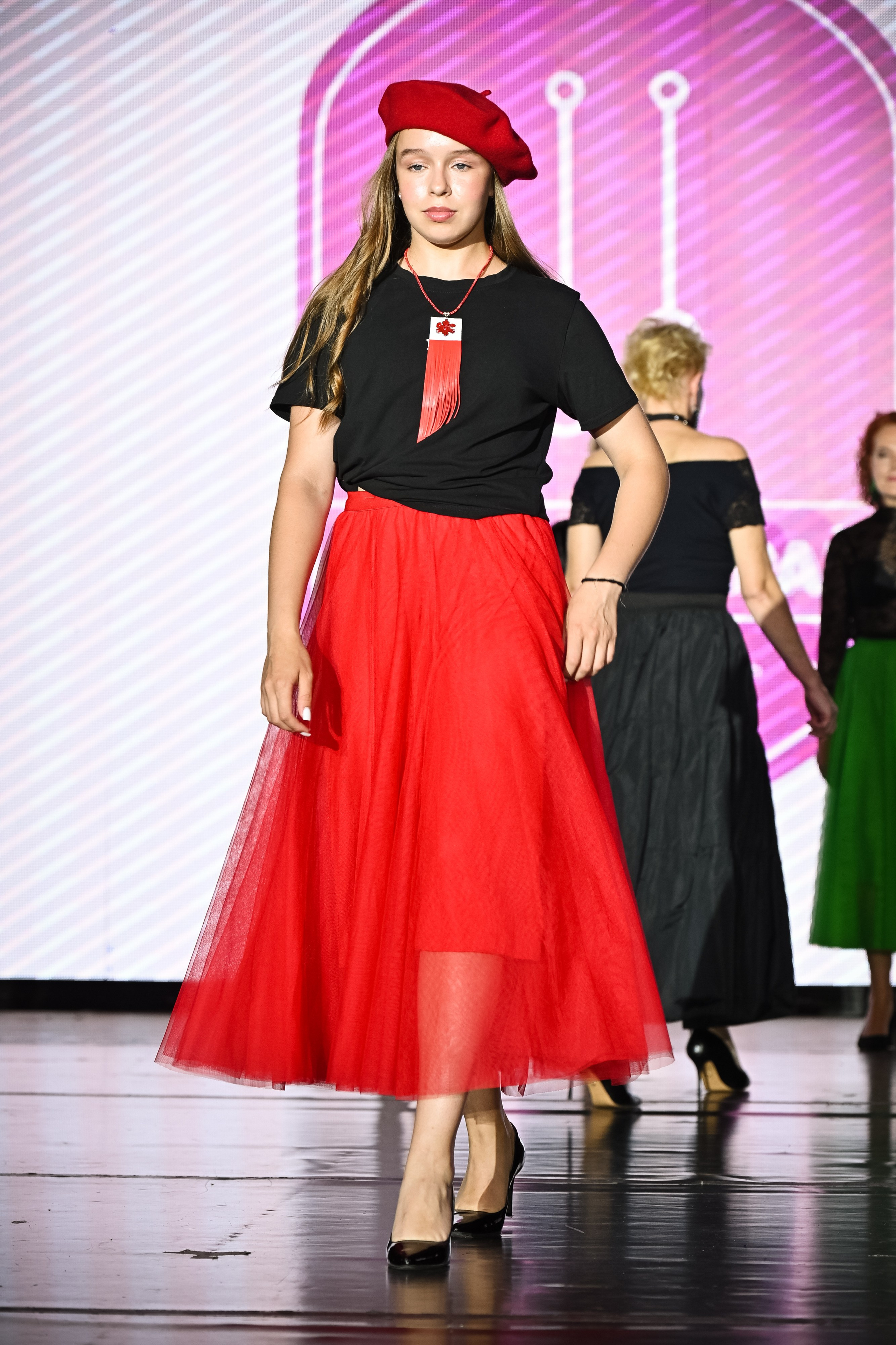 Модные показы. Фотограф Максим Мицун. Портрет, свадьба, репортаж, каталог