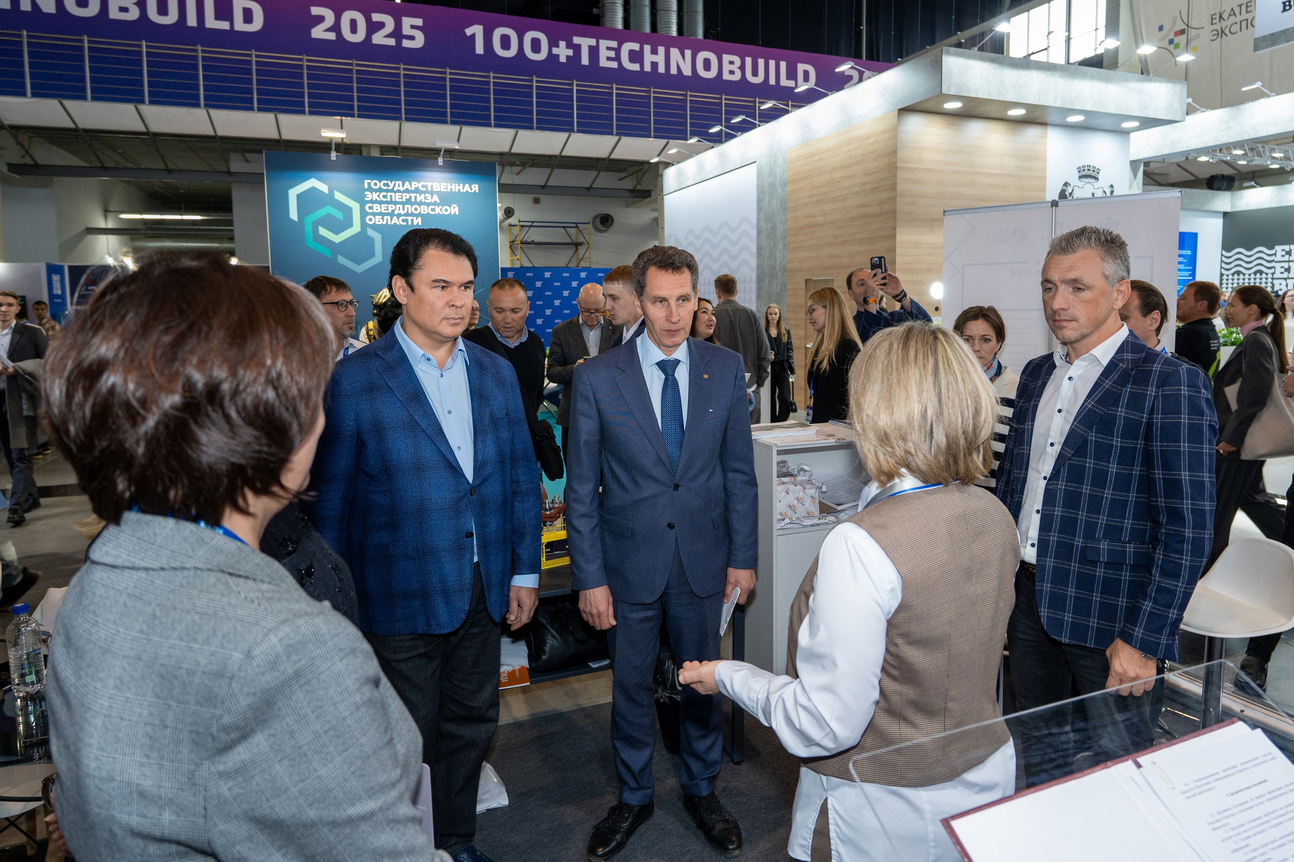 Выставка 100+ TechnoBuild. Фотограф в Екатеринбурге Юрий Кутаев