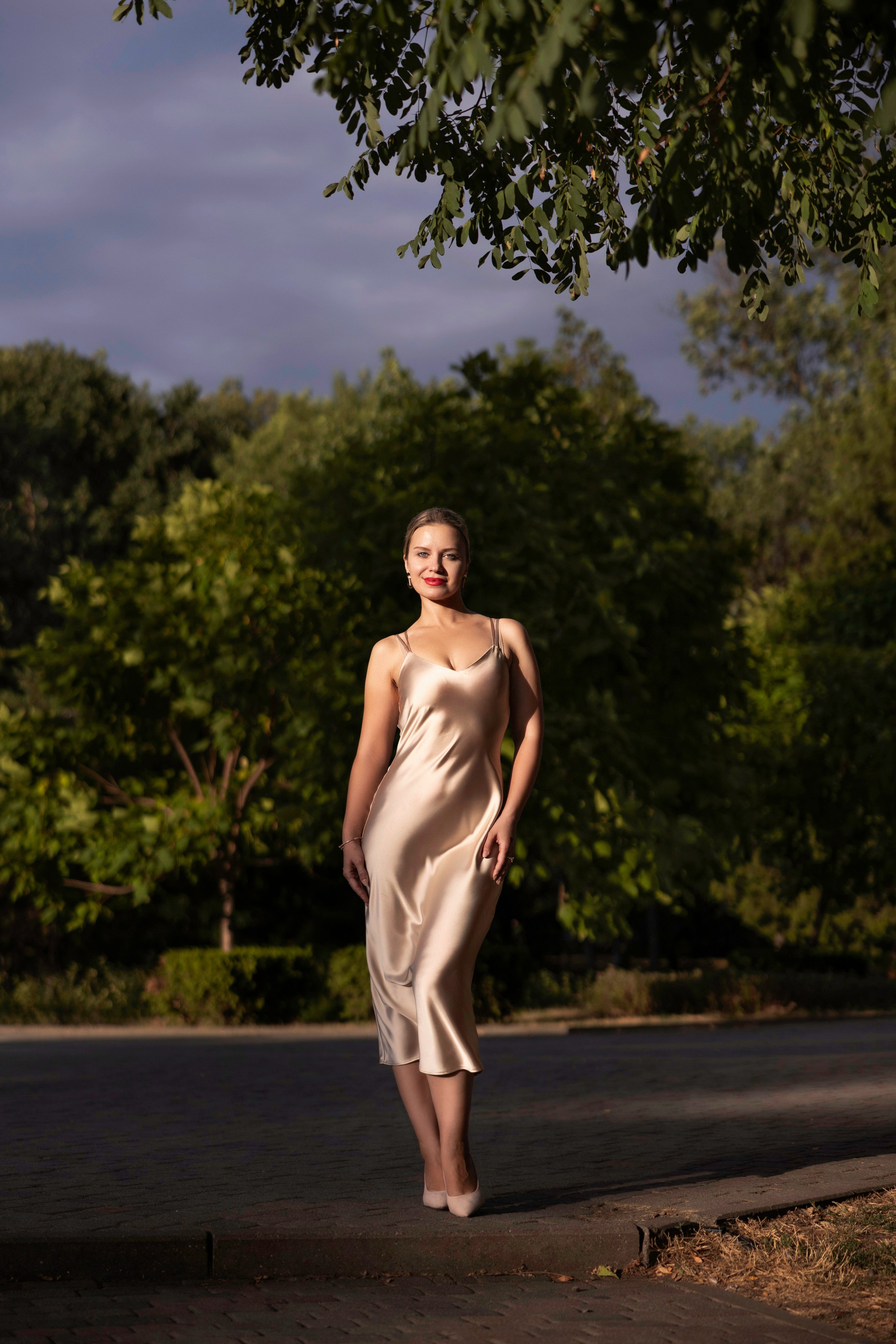 Фотограф Анна Крылова — женская портретная съёмка а парке