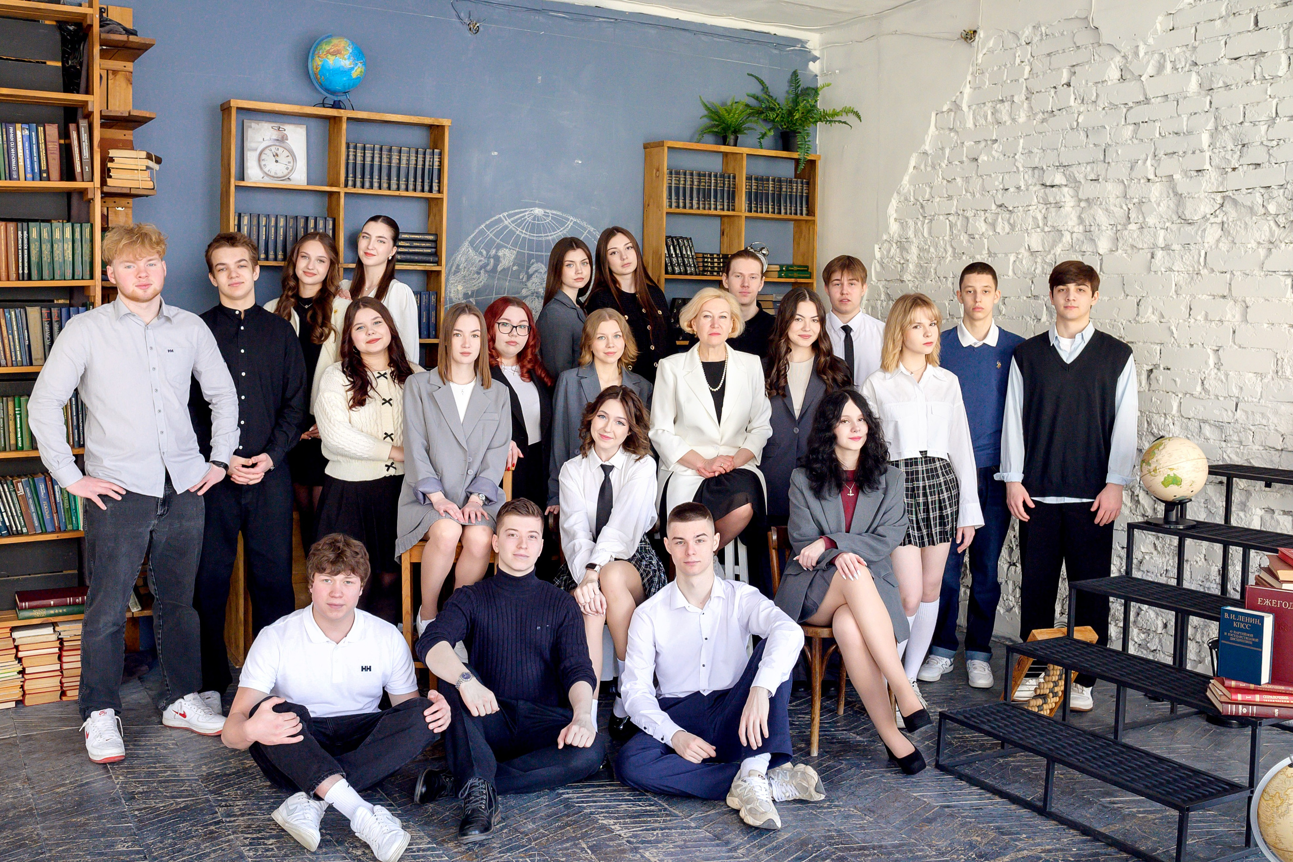 11 класс. студия. Фотограф новорожденных, семейный детский в Тюмени Татьяна Морозова