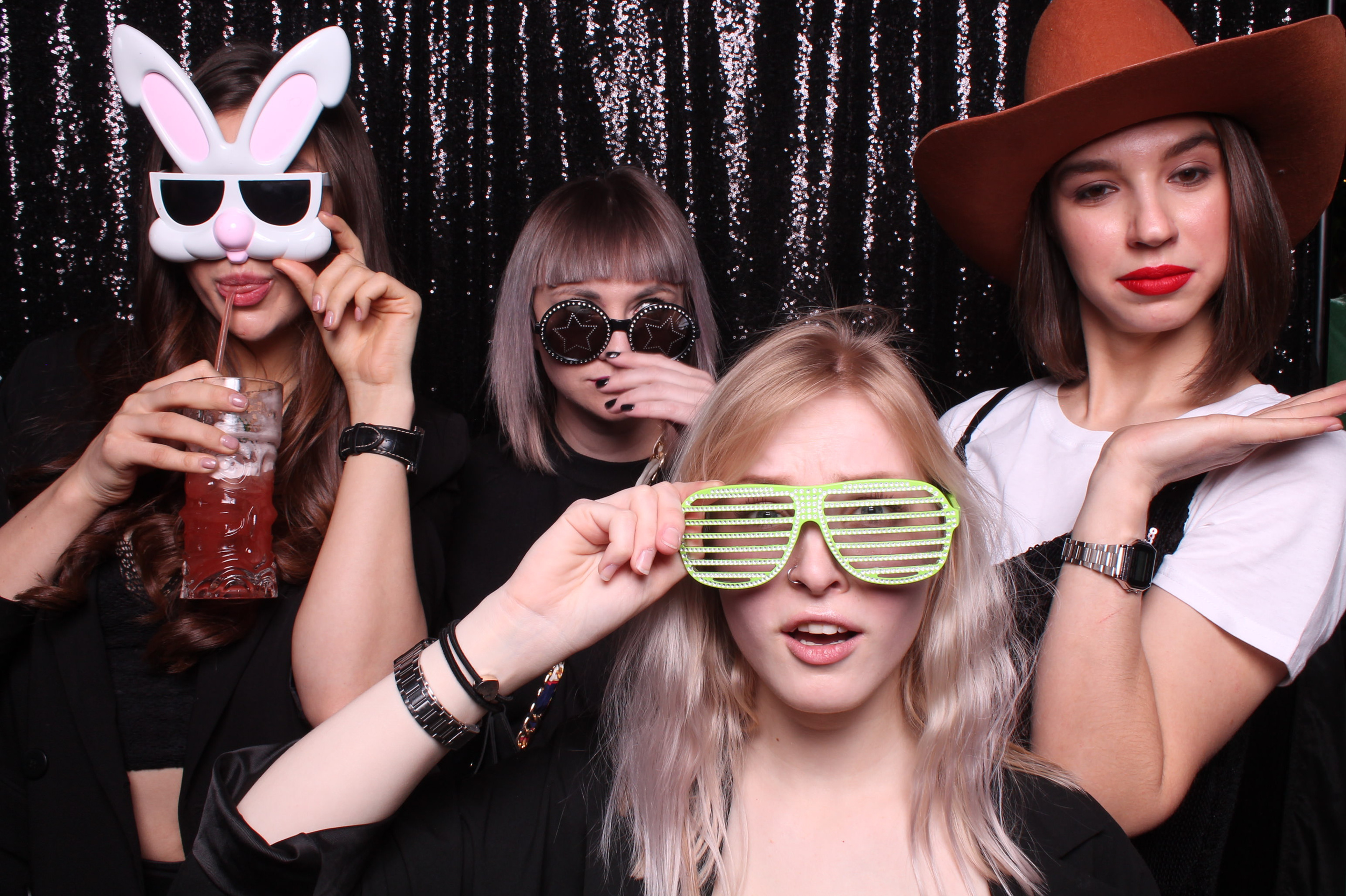 Фон. Фотобудка в аренду Москва