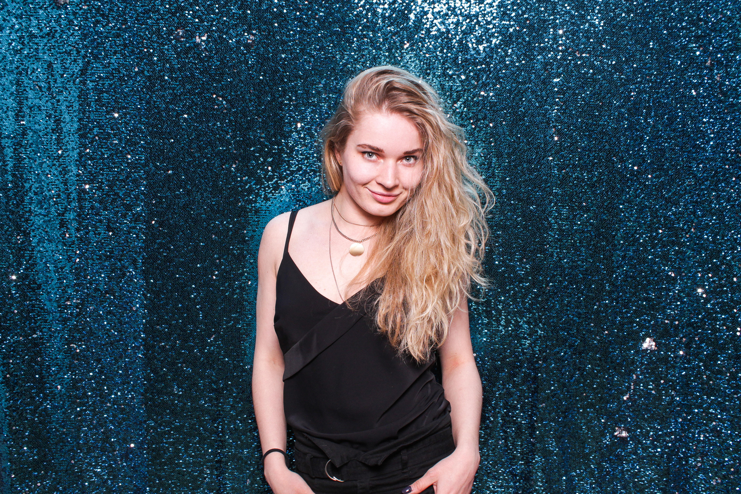 Фон. Фотобудка в аренду Москва