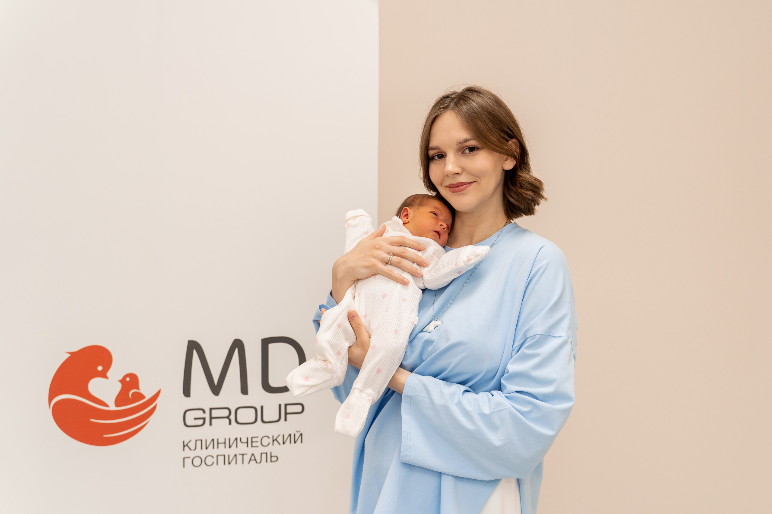 Выписка из роддома ПМЦ на Севастопольском. Фотограф на выписку из роддома Москва