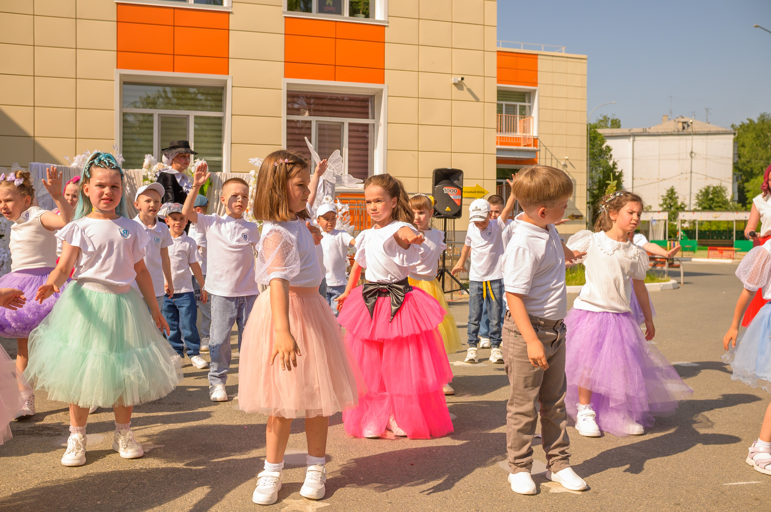 Репортаж выпускного группа «Фантазёры» 3 садик. Фотограф новорожденных, семейный детский в Тюмени Татьяна Морозова