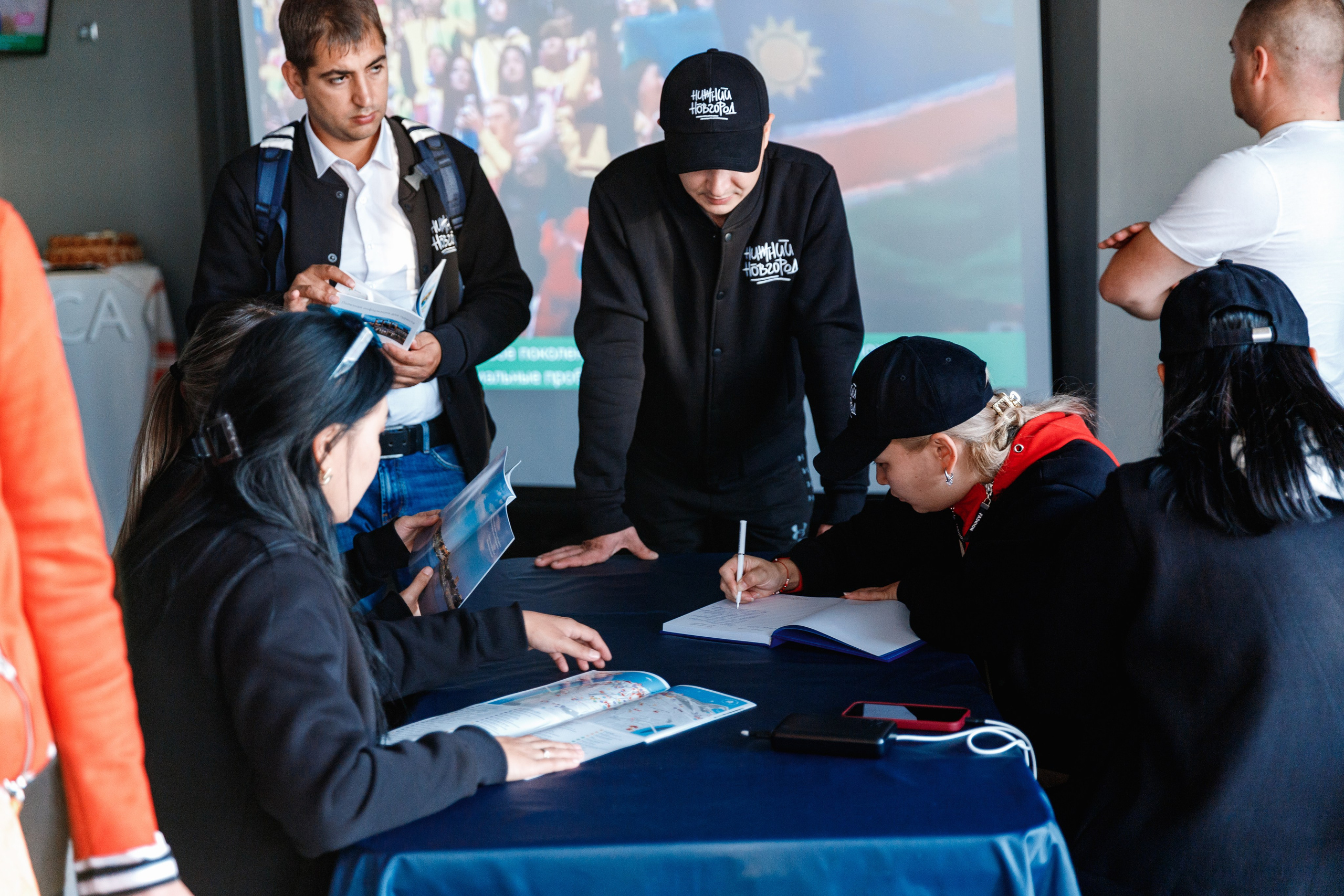 Форсайт-сессия молодых иностранных лидеров. Фотограф Захваткин Роман