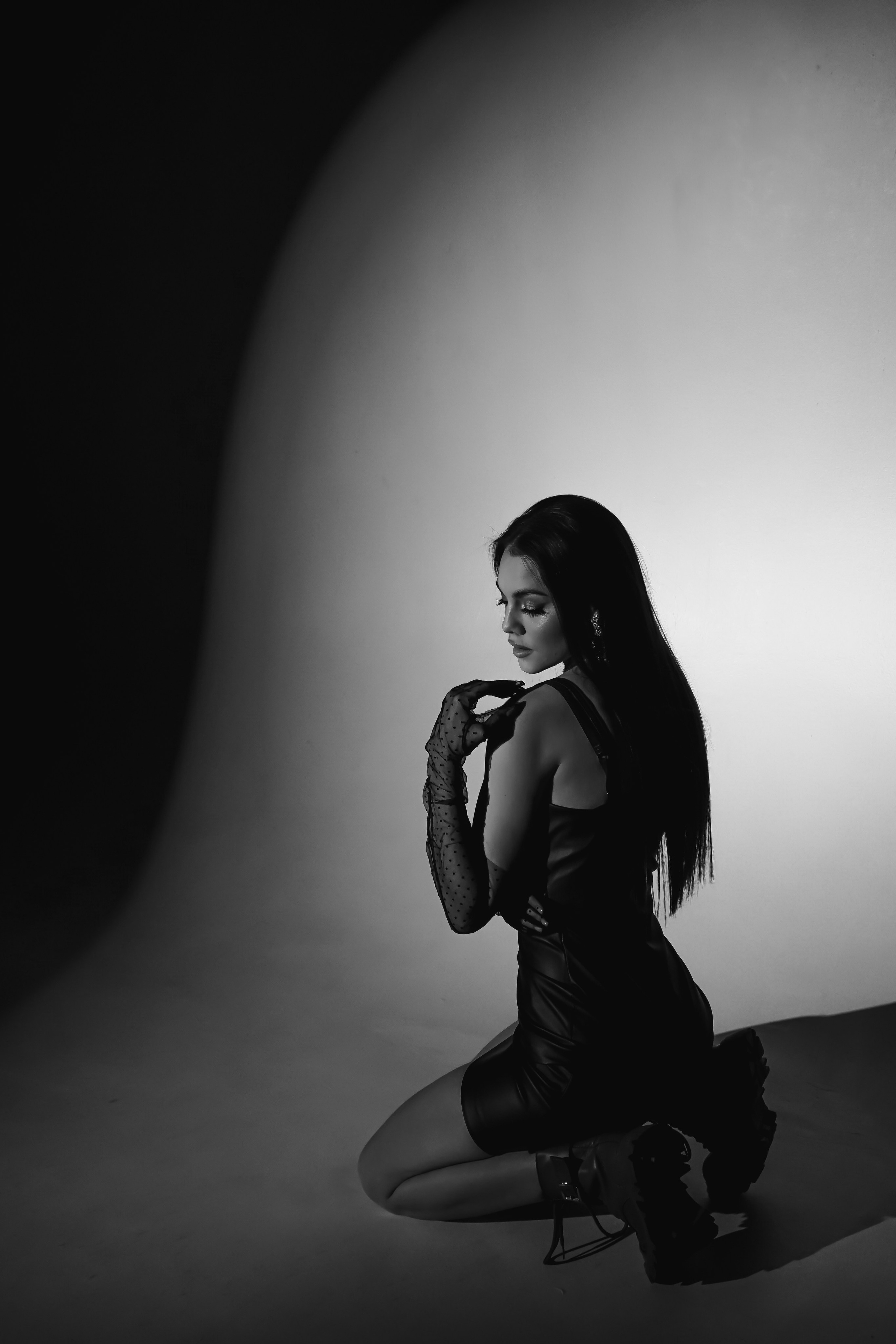 ЖЕНСКИЙ ПОРТРЕТ. Главная