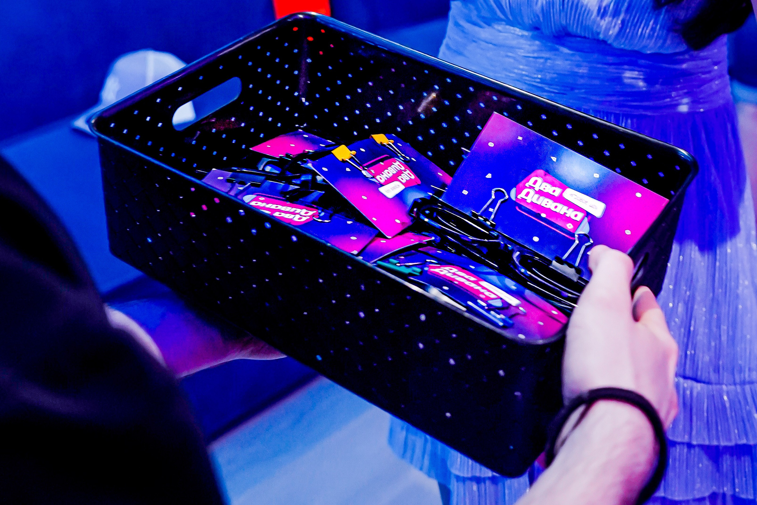 ДВА ДИВАНА ШОУ (ВЗРОСЛОЕ). Портфолио