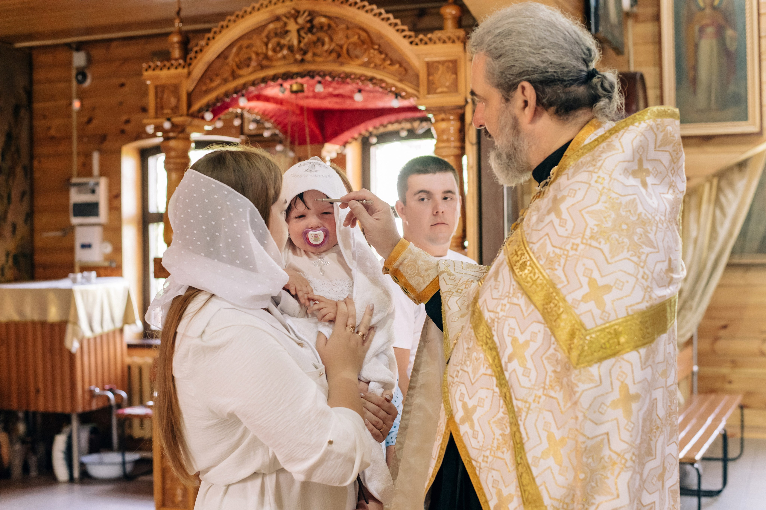 Таинство крещения Евы. Фотограф — МАРИЯ МЕДВЕДЕВА