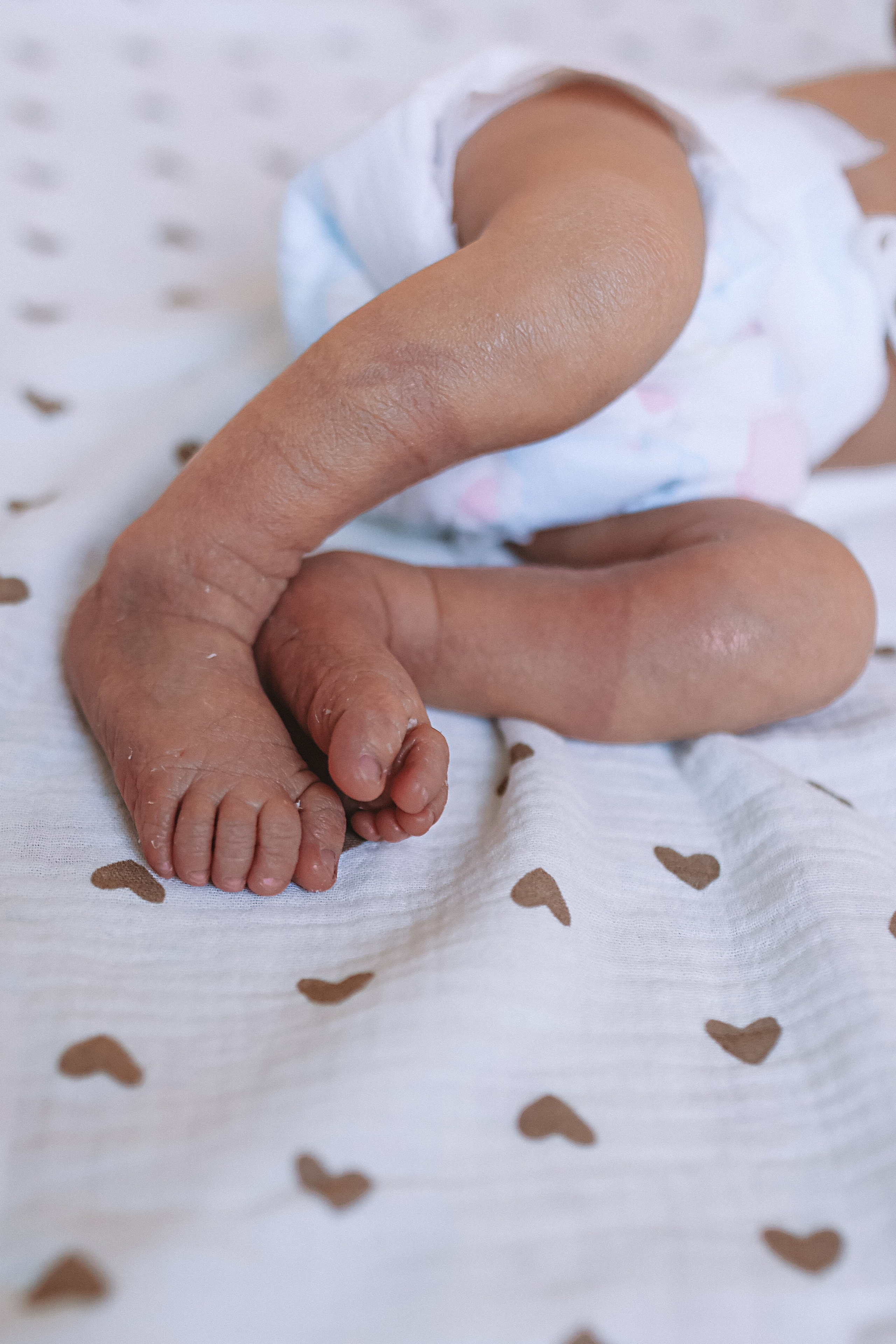 Выписка палата+внизу ПЦЭ. Семейный фотограф Тюмень, фотограф на роды Салмина Мария