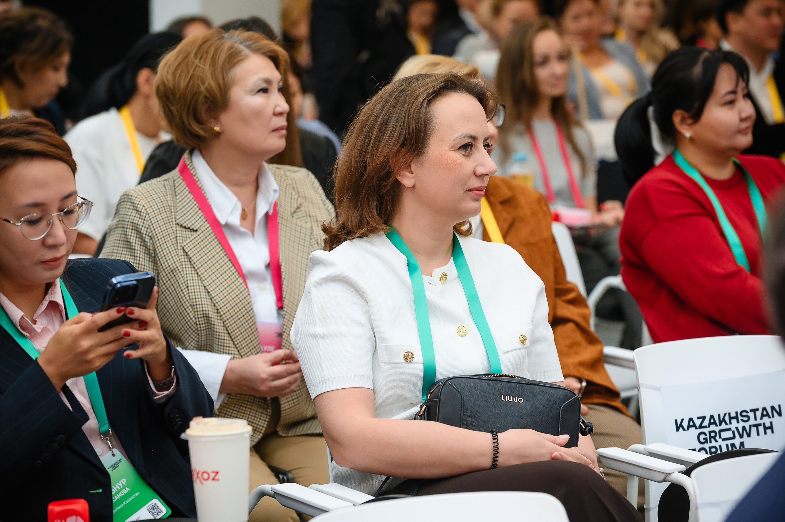 HR Forum 2025. Интерьерный и репортажный фотограф в Алматы