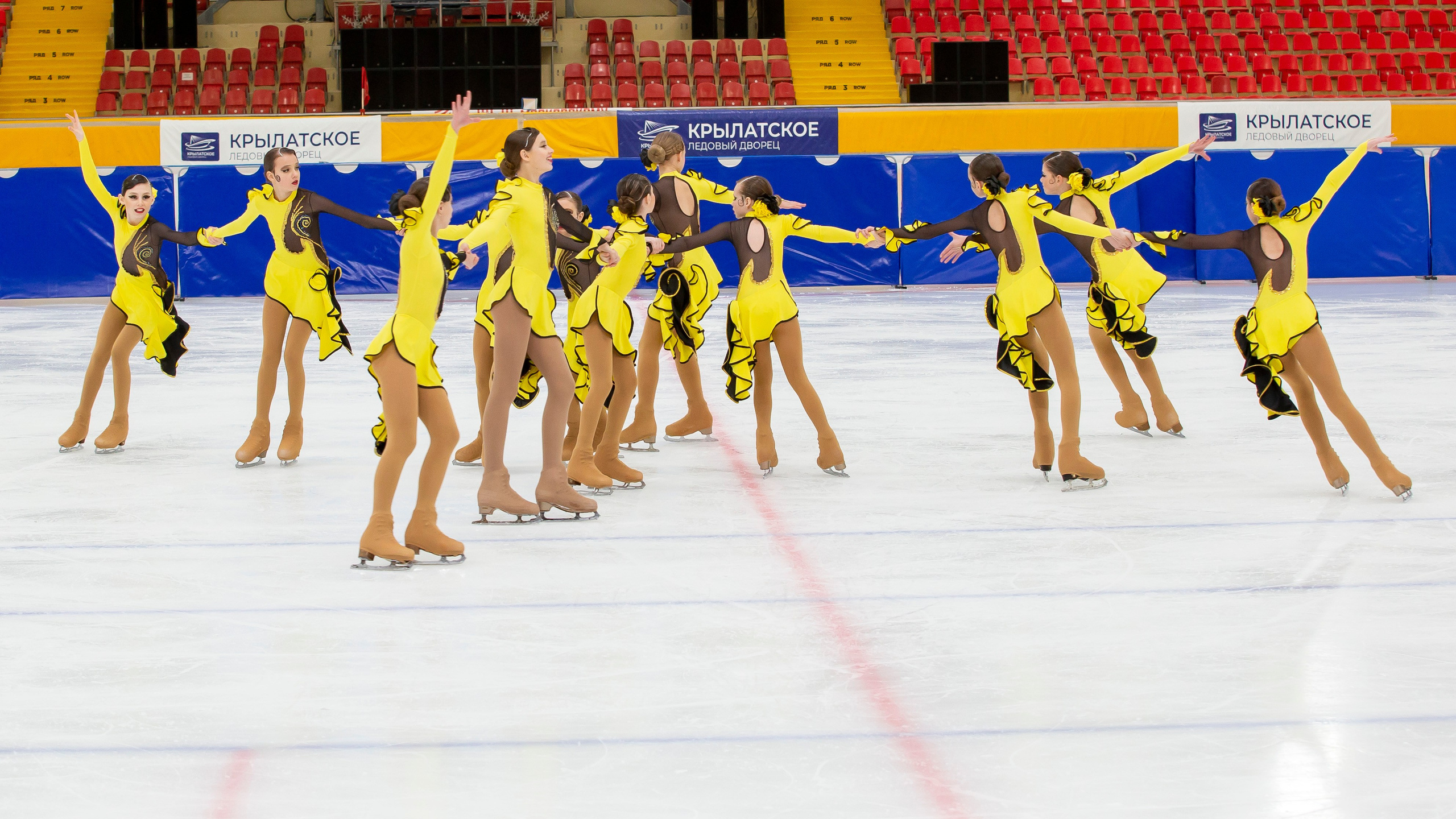 Открытый кубок Московского спорта среди спортивных балетов на льду. Детский театр на льду «АЛЕКО» 2024. Репортажный фотограф в Москве