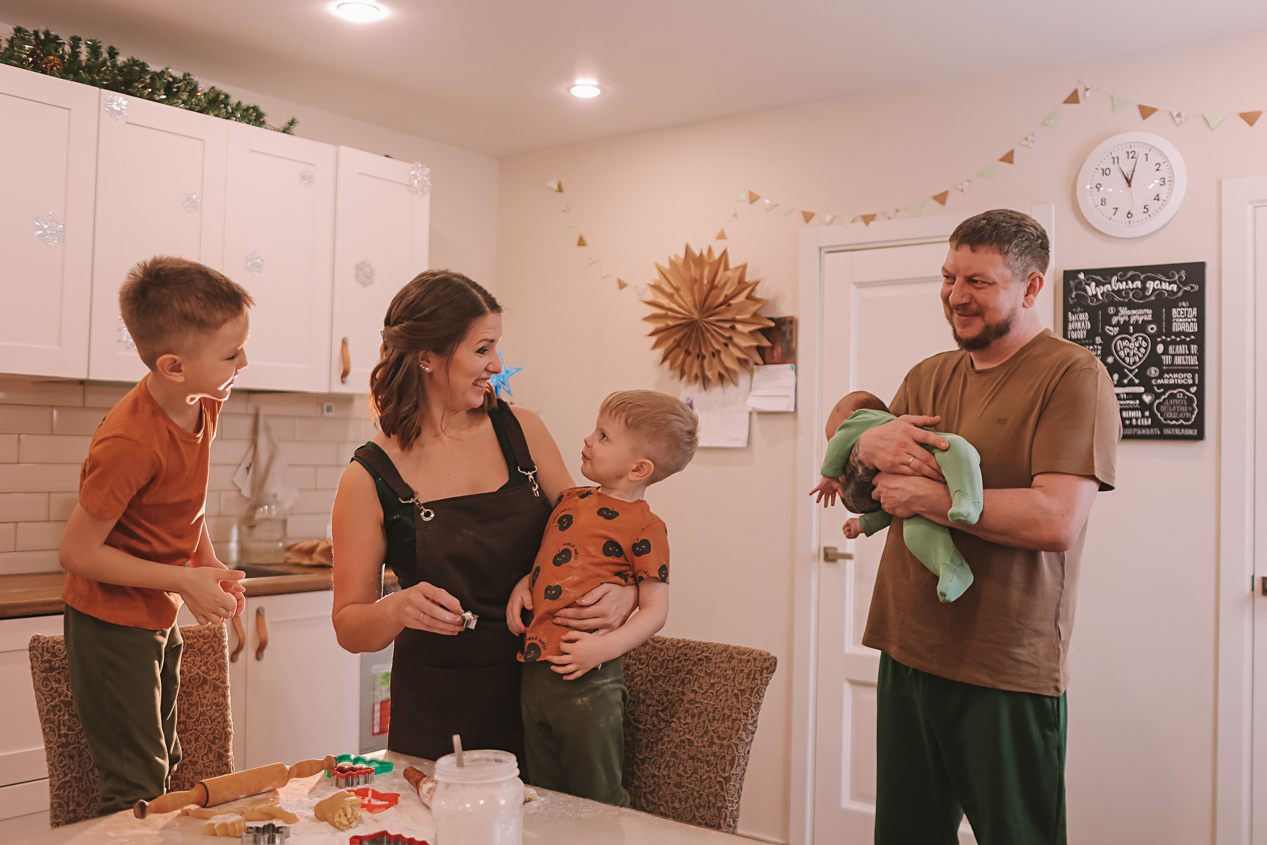 Команда. Семейный фотограф Тюмень, фотограф на роды Салмина Мария