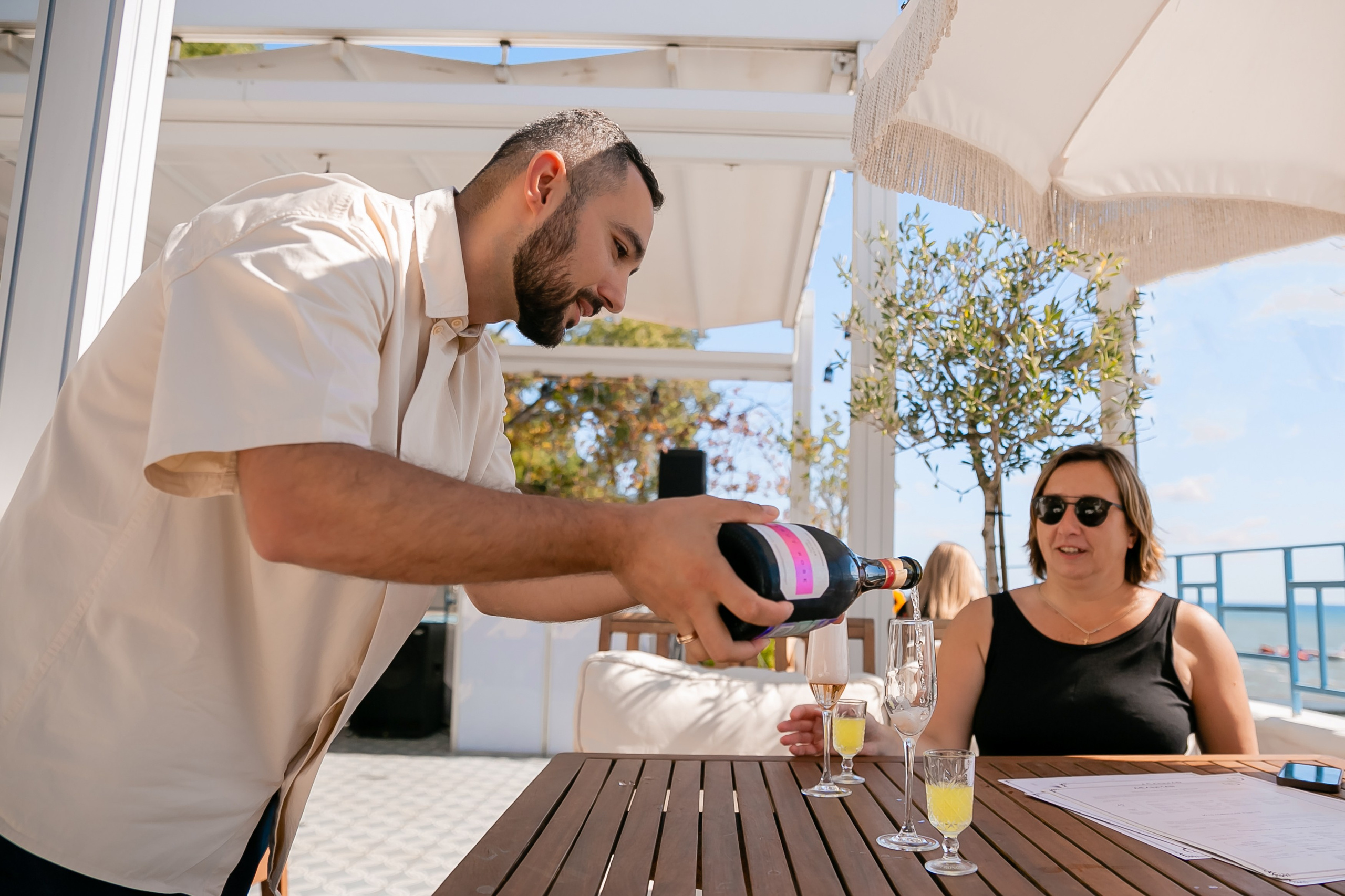 «Похмельный рейв» в ресторане DELMAR. Репортажный фотограф в Ялте Алексей Семёнов