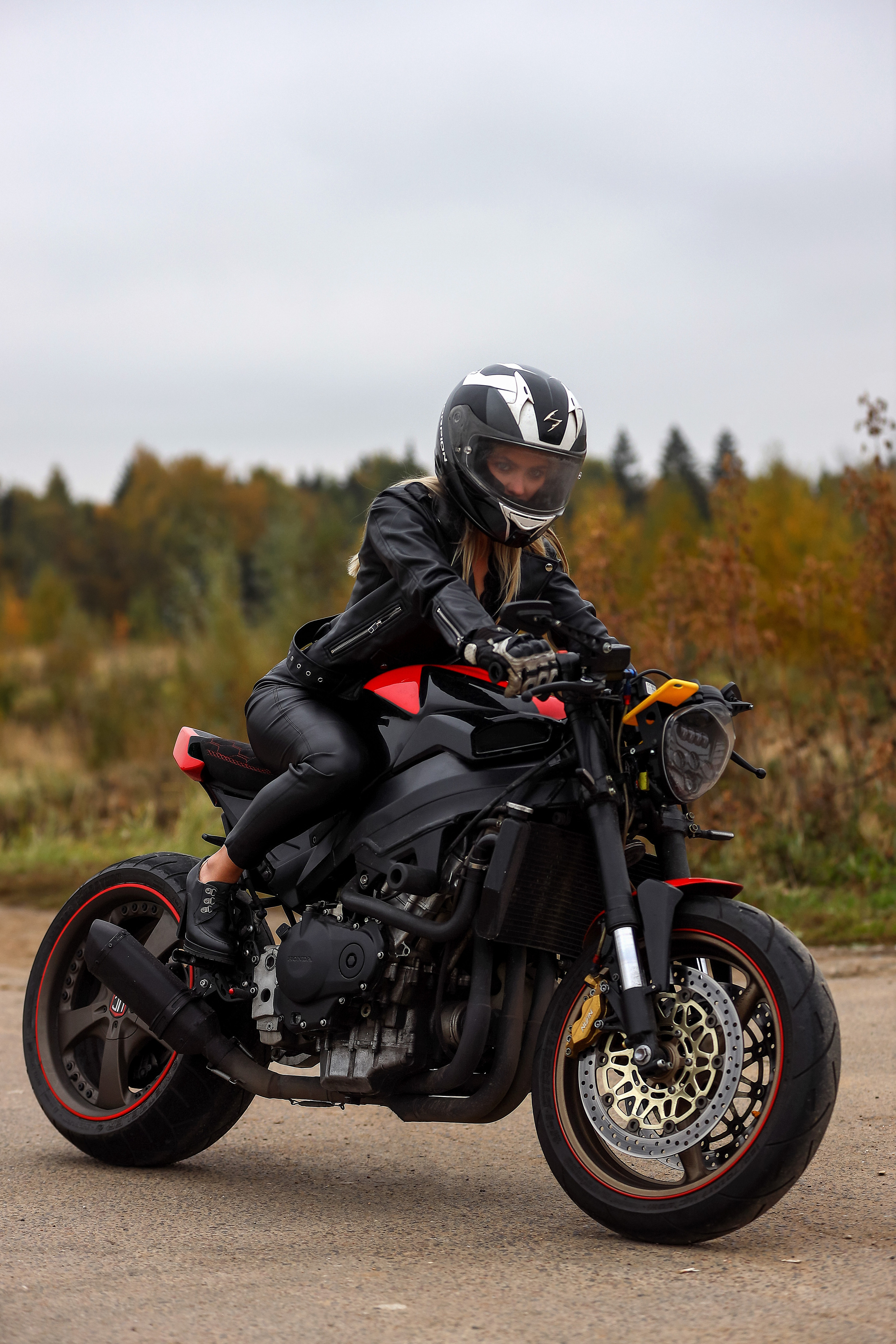 Портреты. Фотограф Антон Чупринин