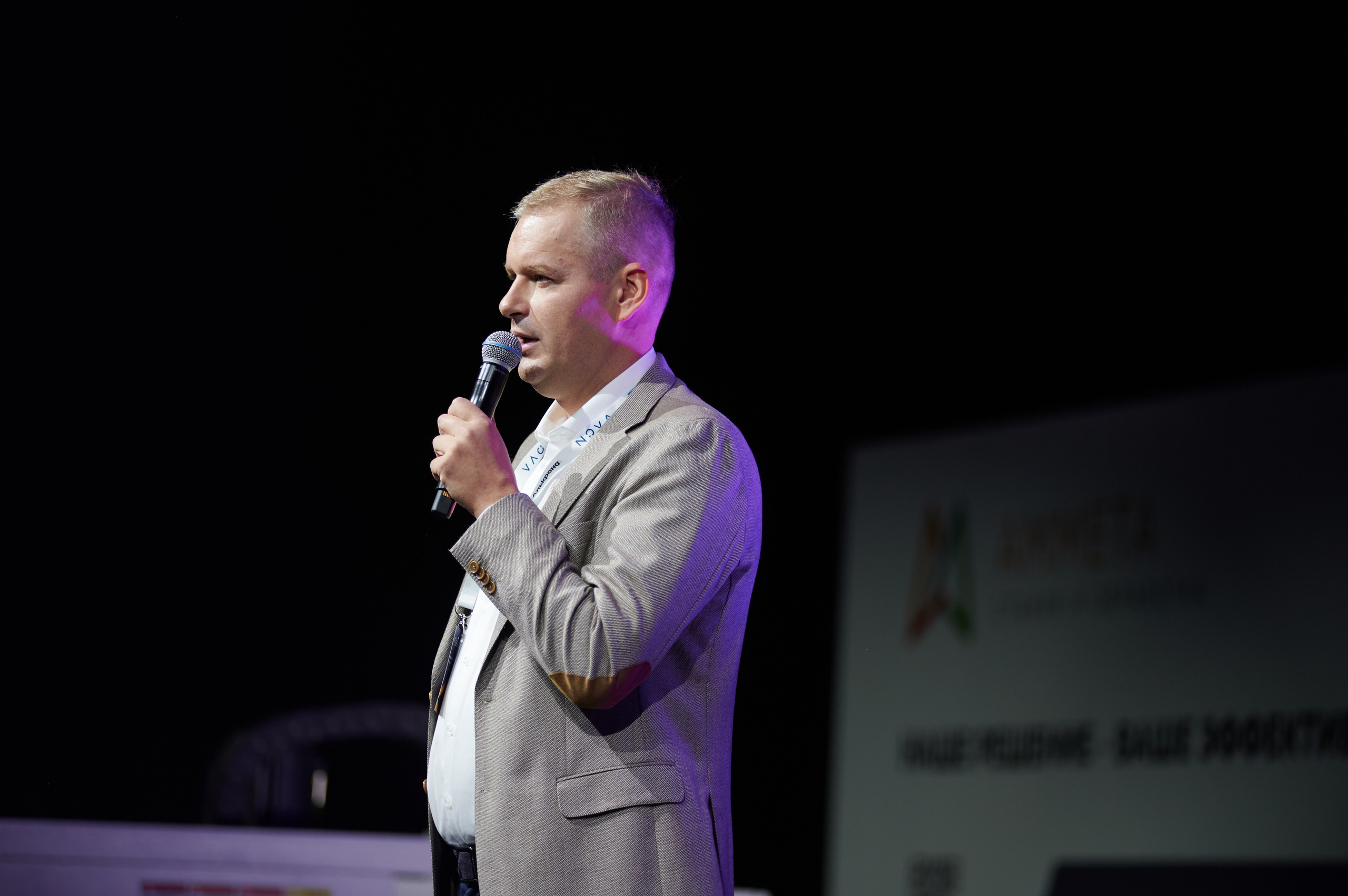 Репортажная съемка Нижний Новгород, фотограф Дмитрий Гуричев. Бизнес-фотограф Дмитрий Гуричев. Корпоративная фотосъемка в Нижнем Новгороде для предпринимателей и организаций