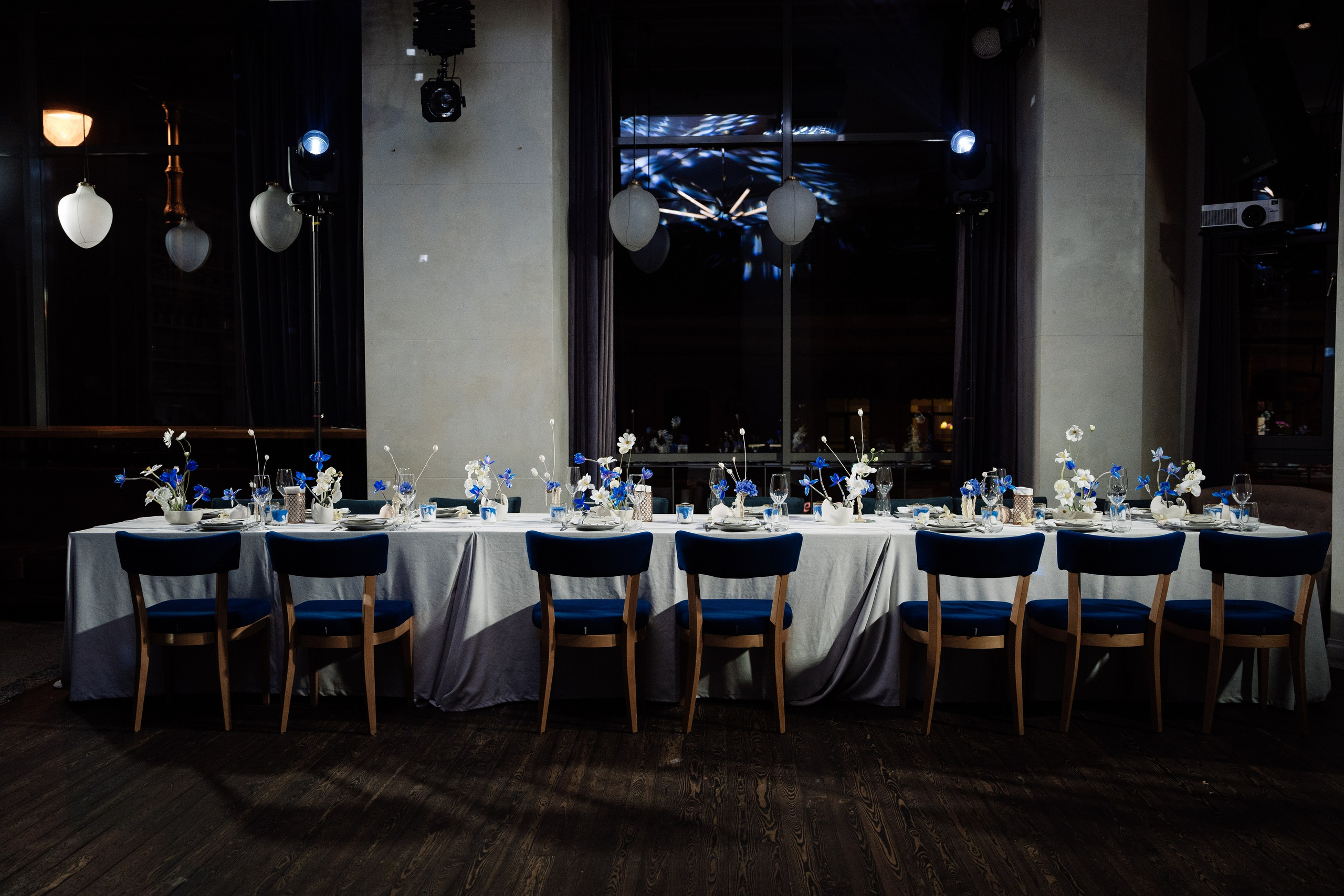 Свадьба в сошиал клабе. Свадебный фотограф организатор в Санкт-Петербурге Ассоль Опарина