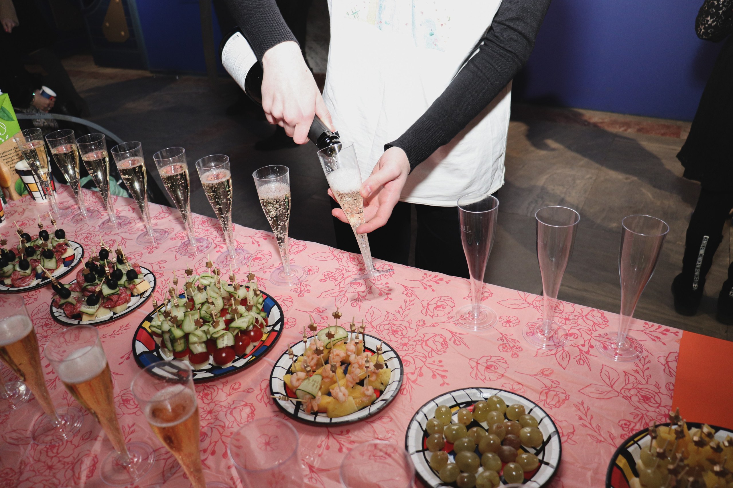 Выставка «ЧТО-ТО НА ЯРКОМ». Ивентный фотограф в Санкт-Петербурге Олег Комков