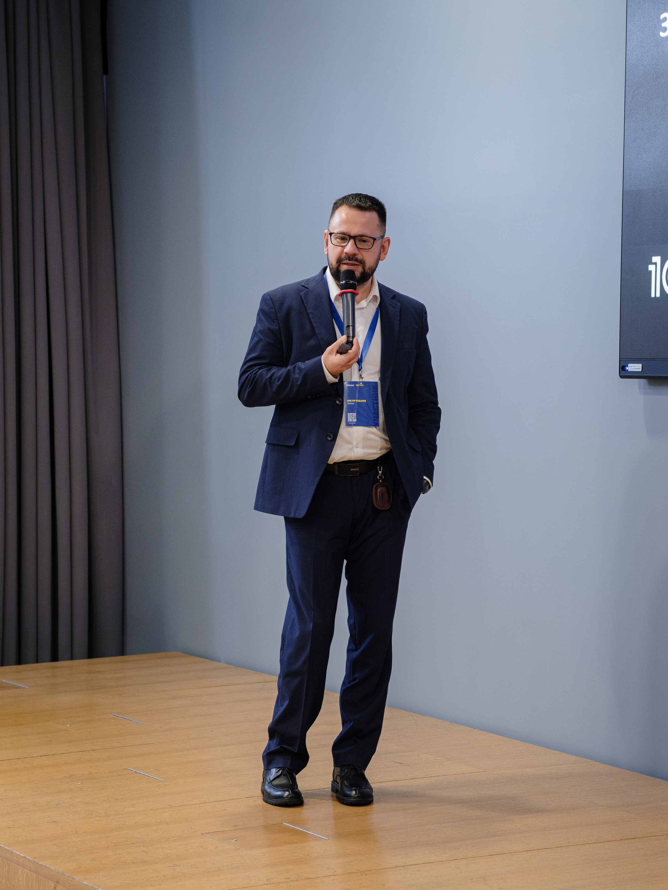 METRO. Репортажный и портретный фотограф в Москве Илья Спиридонов