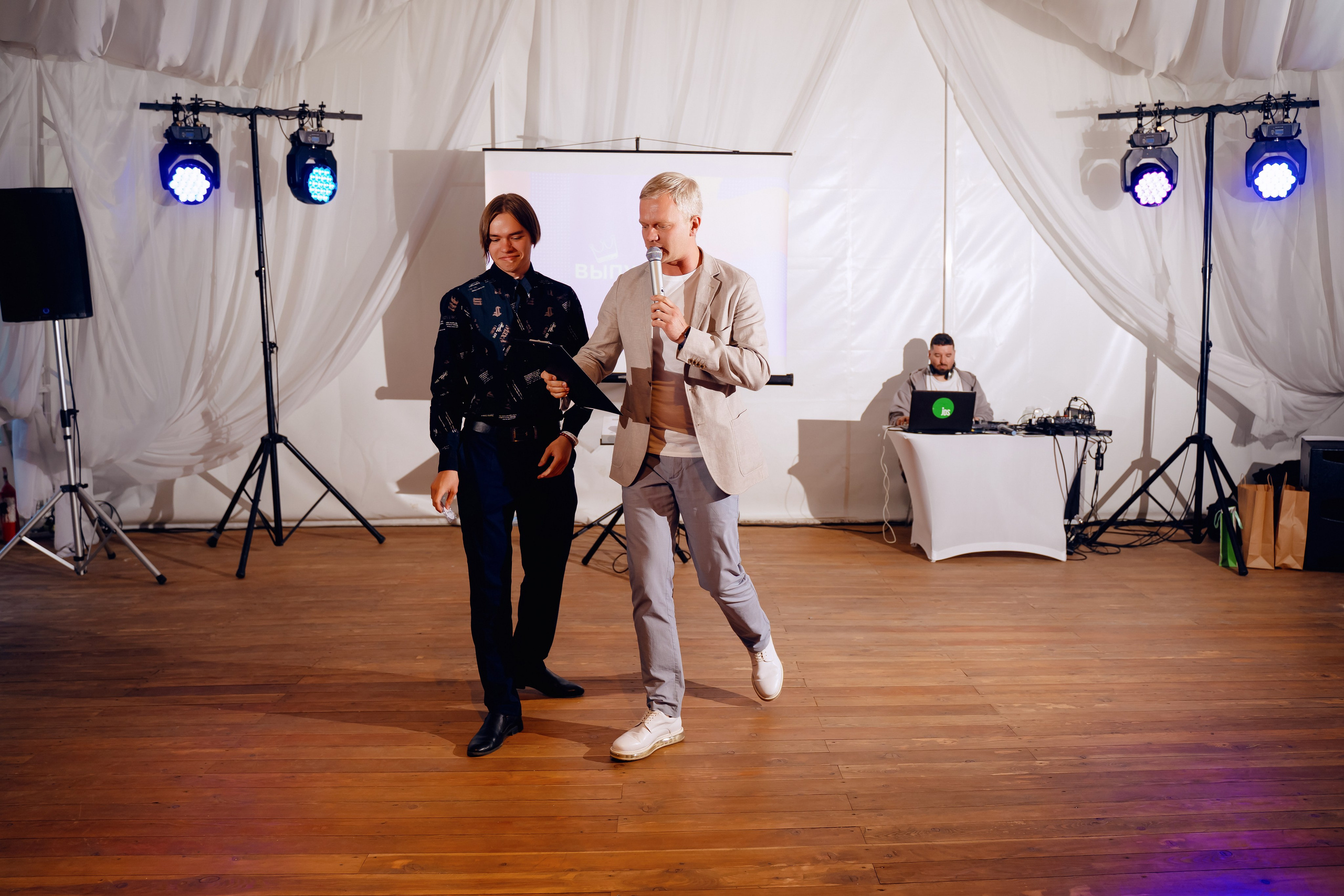 Выпускной 11 класс. Фотограф Ким Наталья в Красноярске