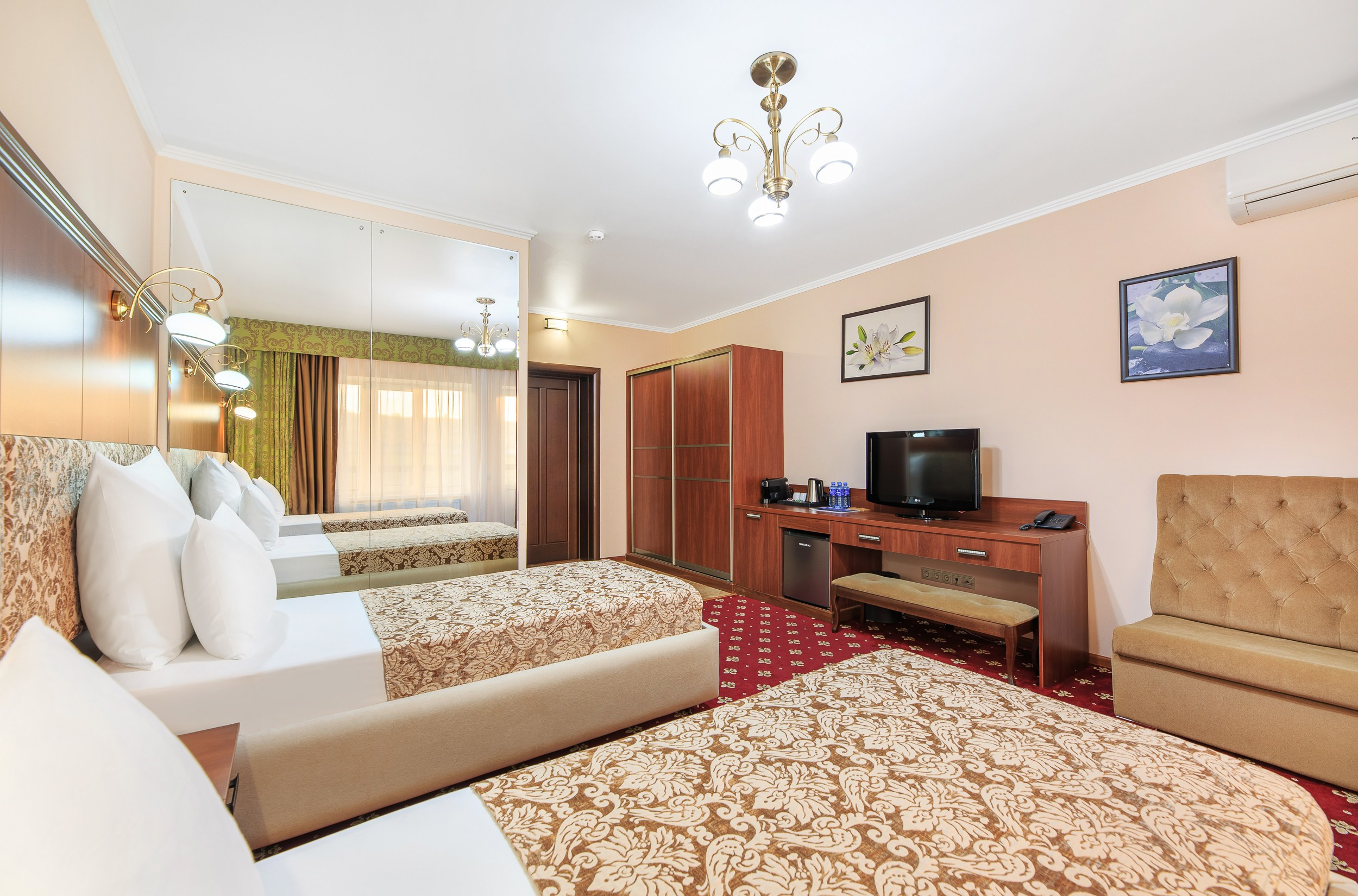 Отель «Тиздар». Профессиональная фотосъёмка интерьеров, предметная фотосессия еды для меню г. Анапа