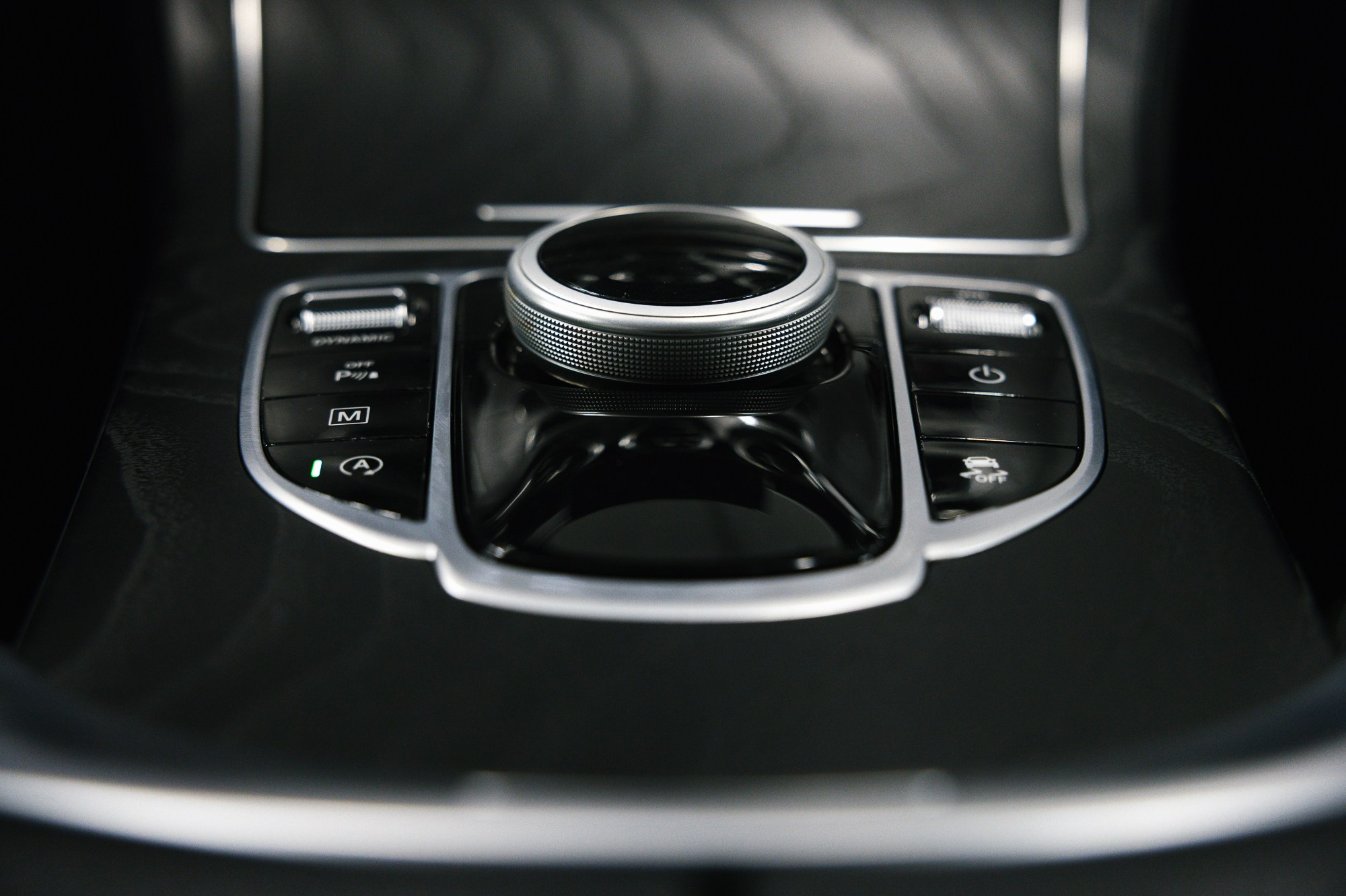 Mercedes-Benz GLC 250 2.0 4MATIC 9G-Tronic (211 л. с.). Автосалон «Х-Авто»