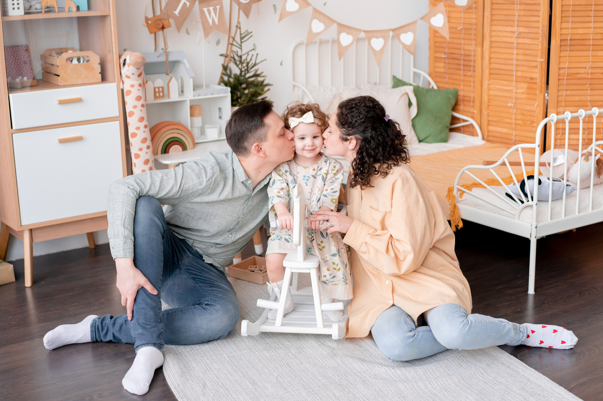 С Днём Рождения ребенка, портрет. Детская, семейная фотостудия в Санкт-Петербурге