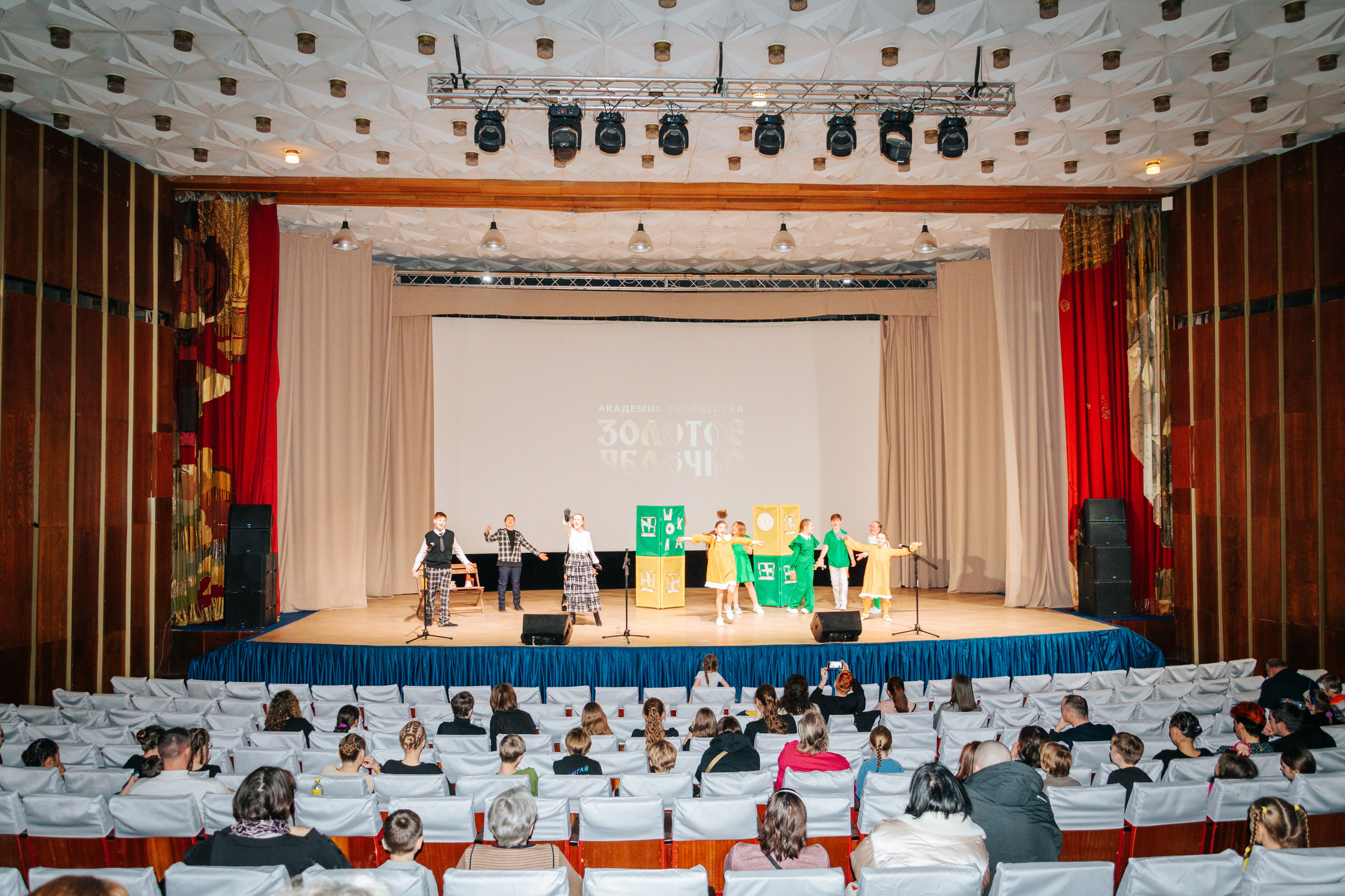 16 марта, г. Суздаль. Золотое яблочко